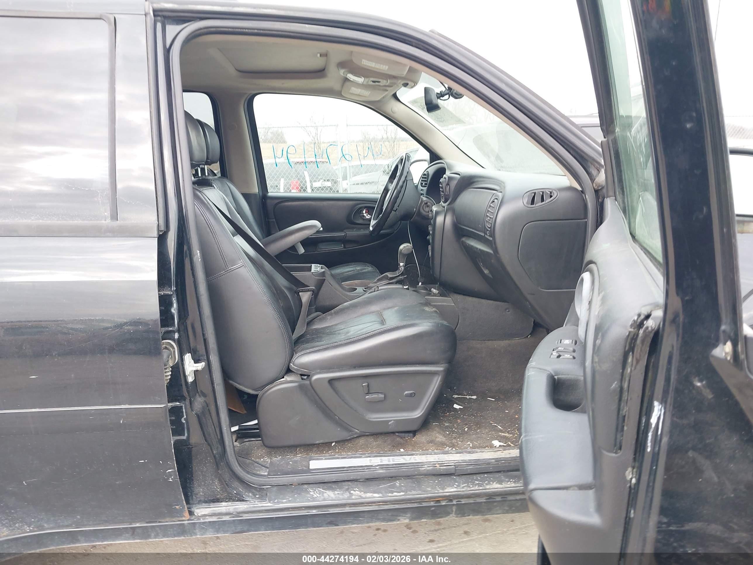 CHEVROLET TRAILBLAZER image 5