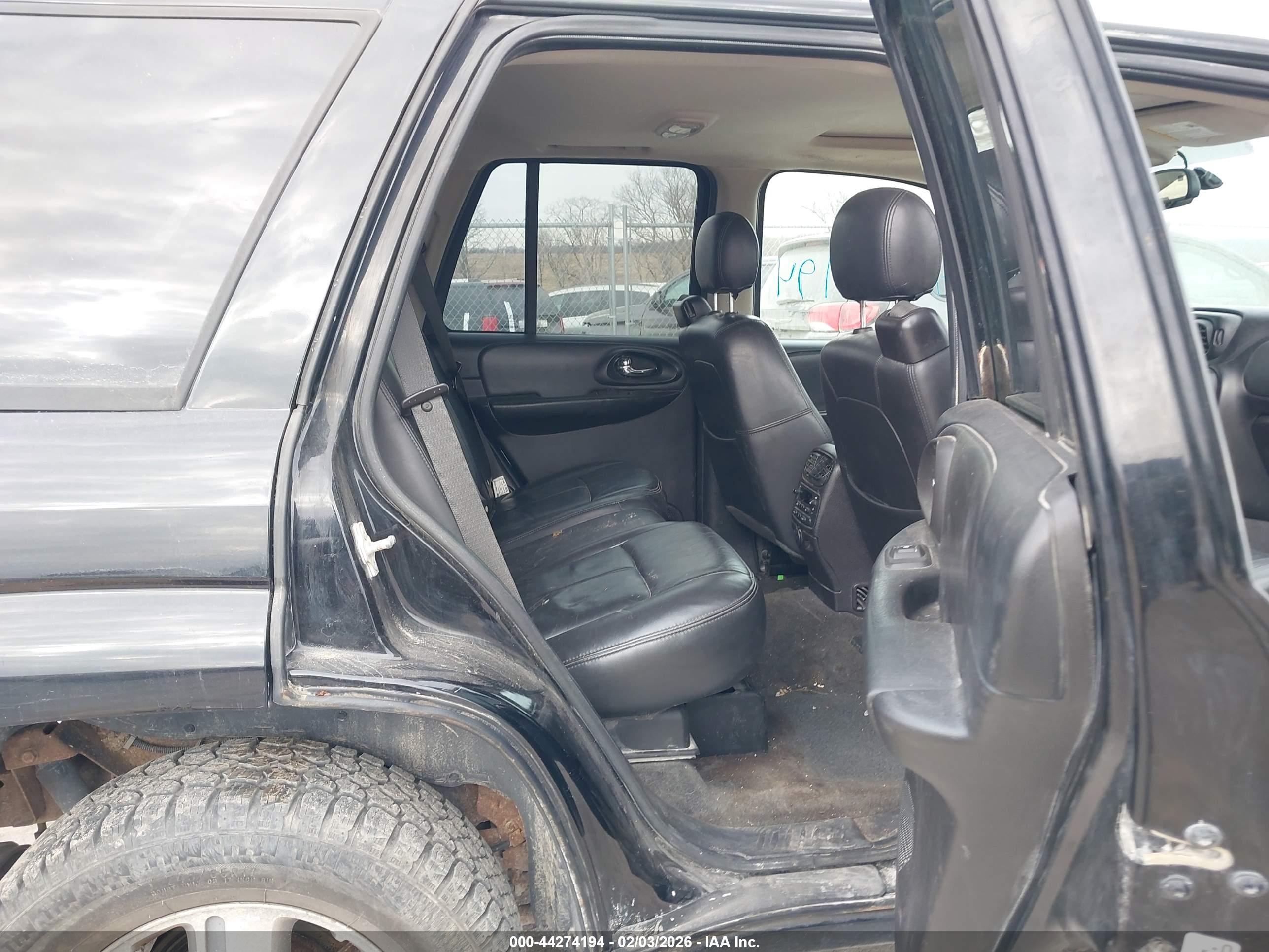CHEVROLET TRAILBLAZER image 8