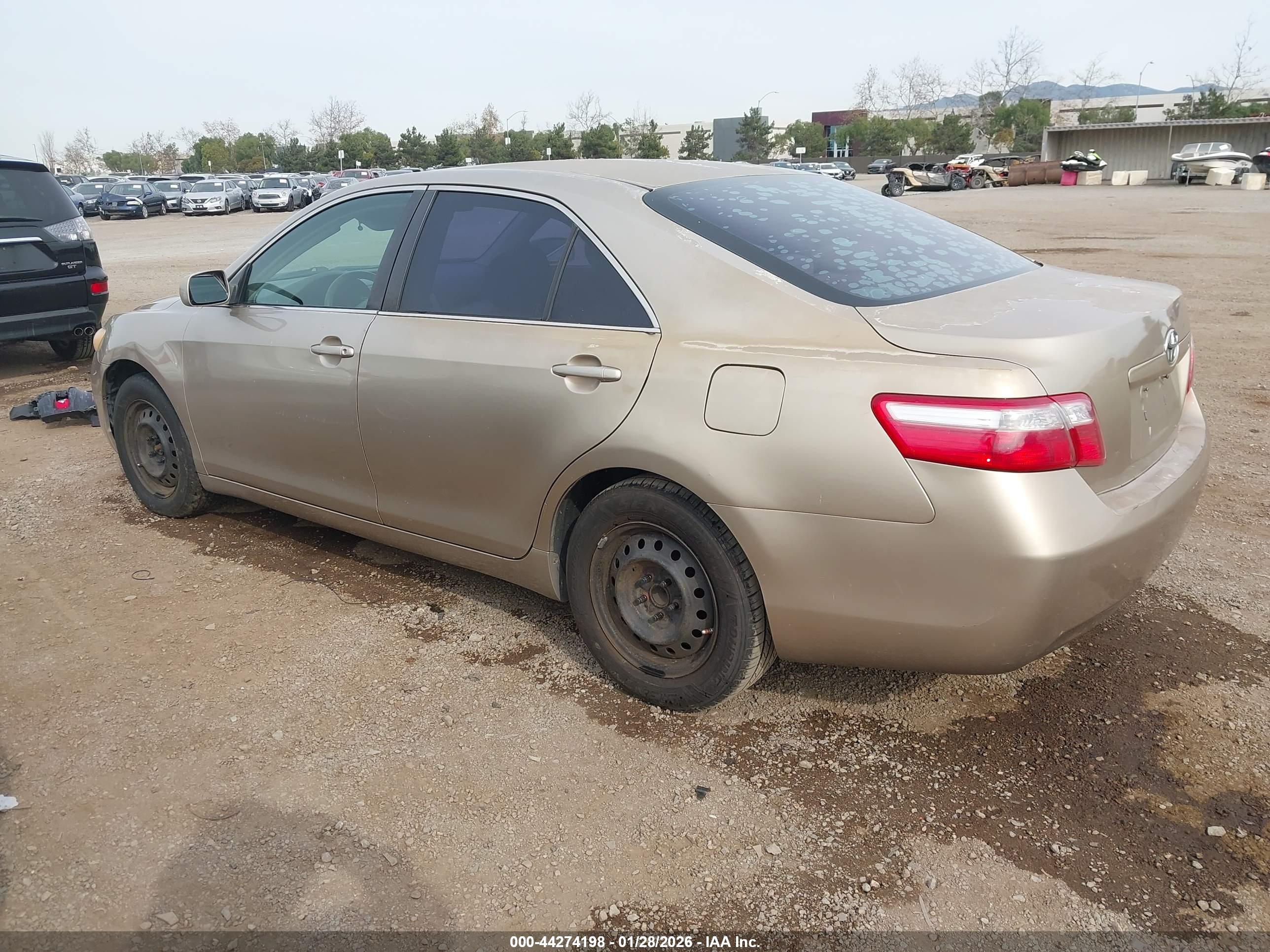 TOYOTA CAMRY image 3