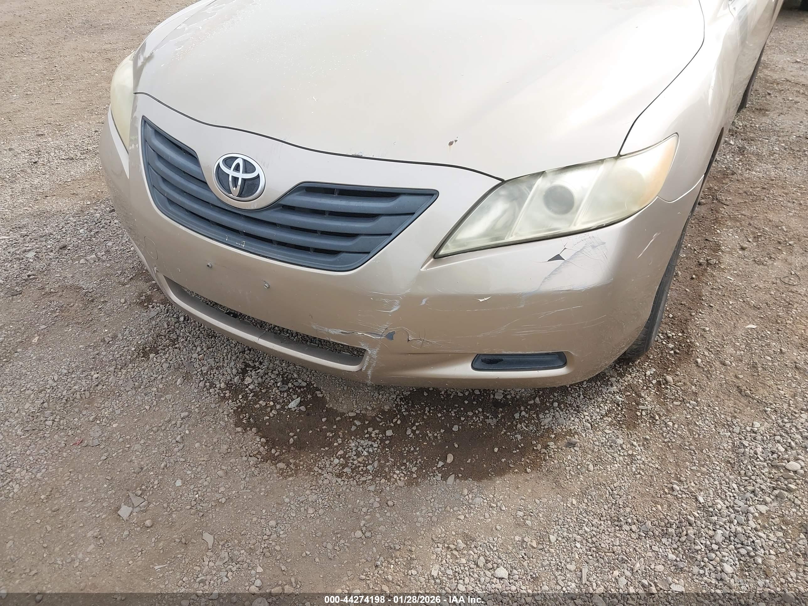 TOYOTA CAMRY image 6