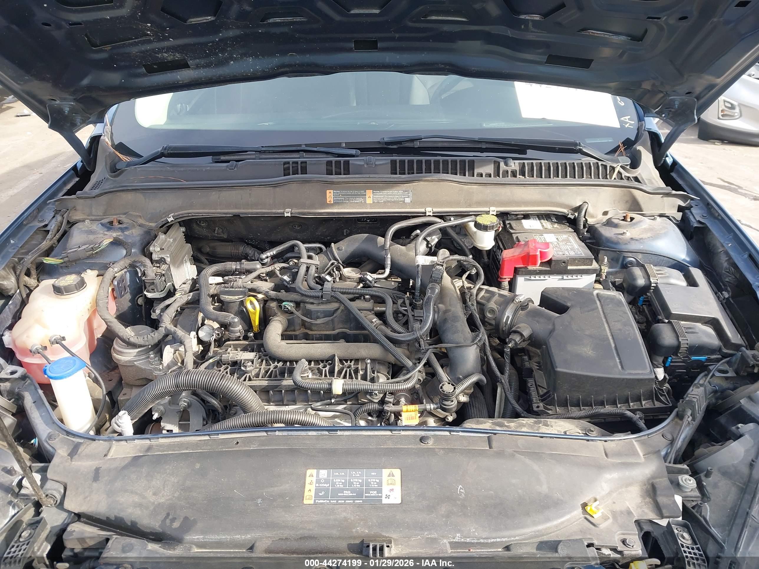 FORD FUSION image 10