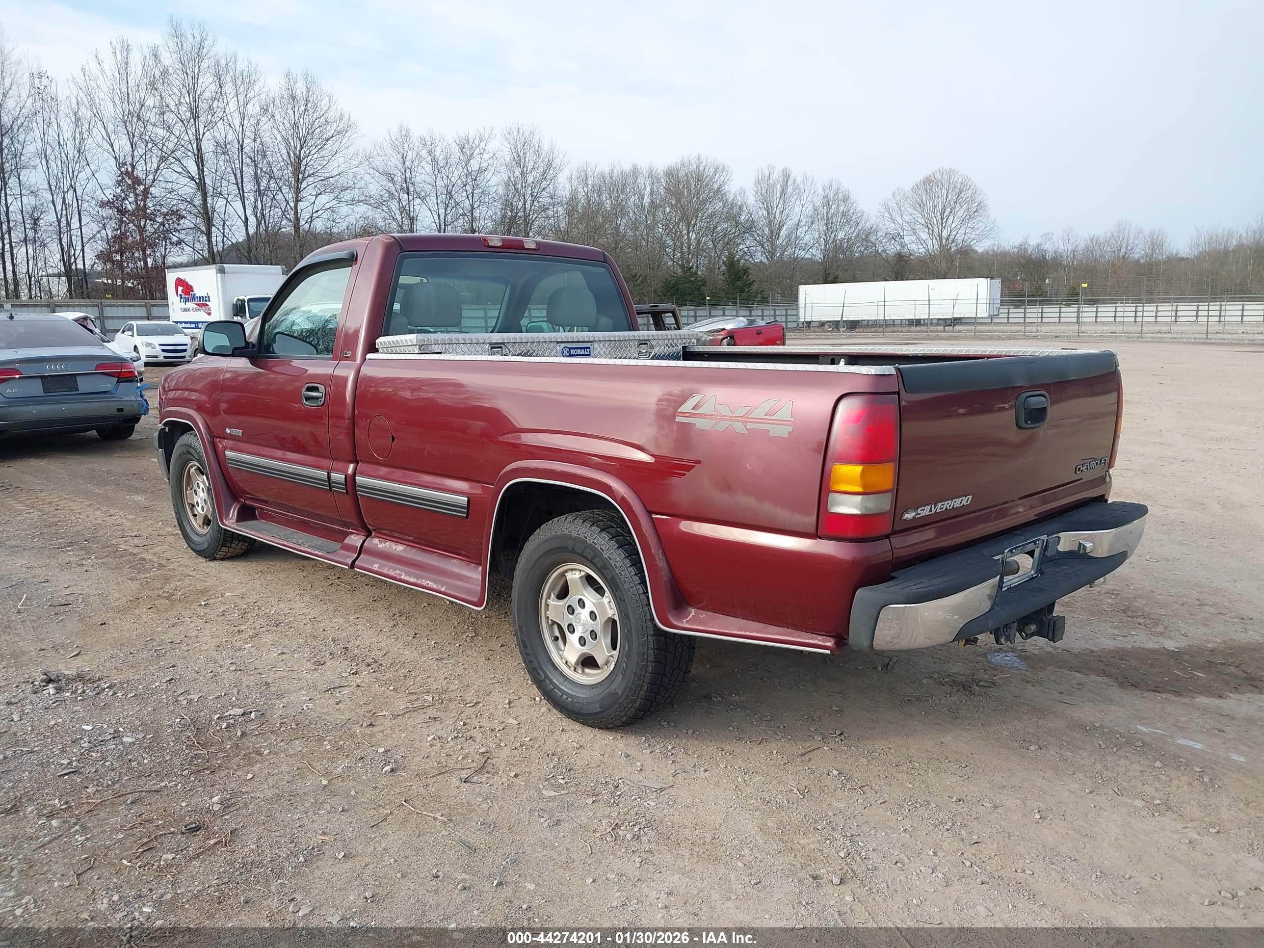 CHEVROLET SILVERADO image 3