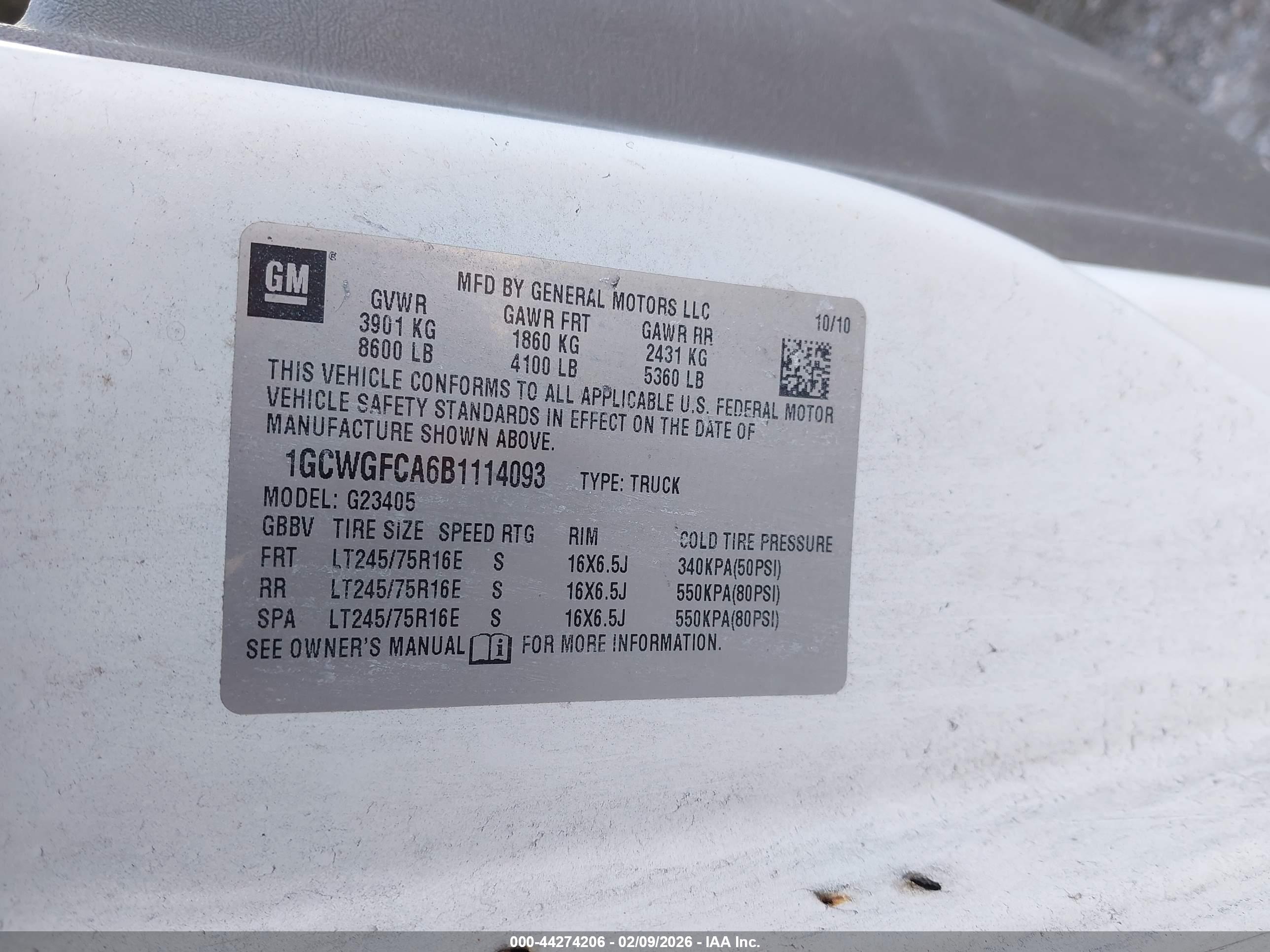 CHEVROLET EXPRESS image 9