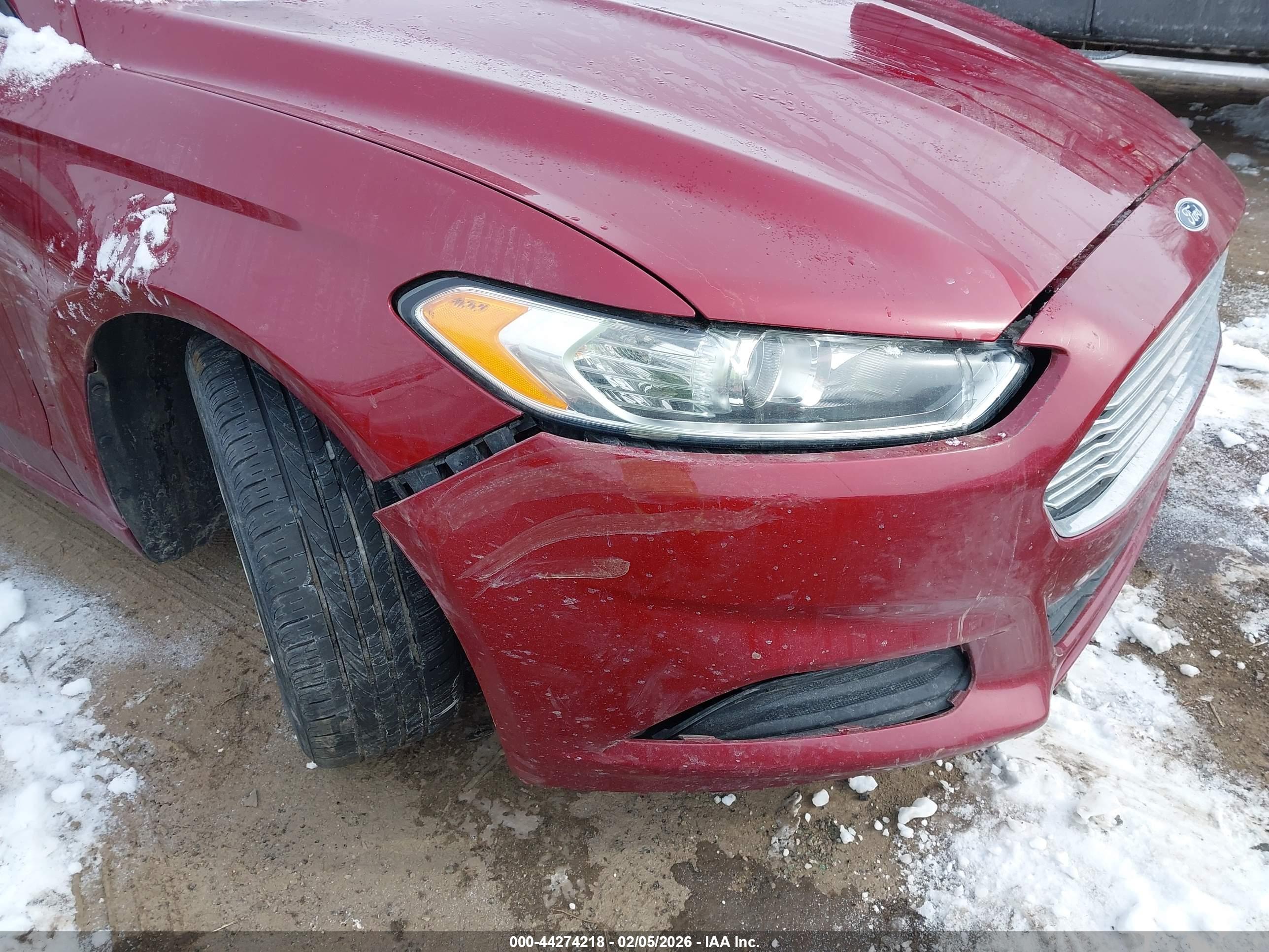 FORD FUSION image 6