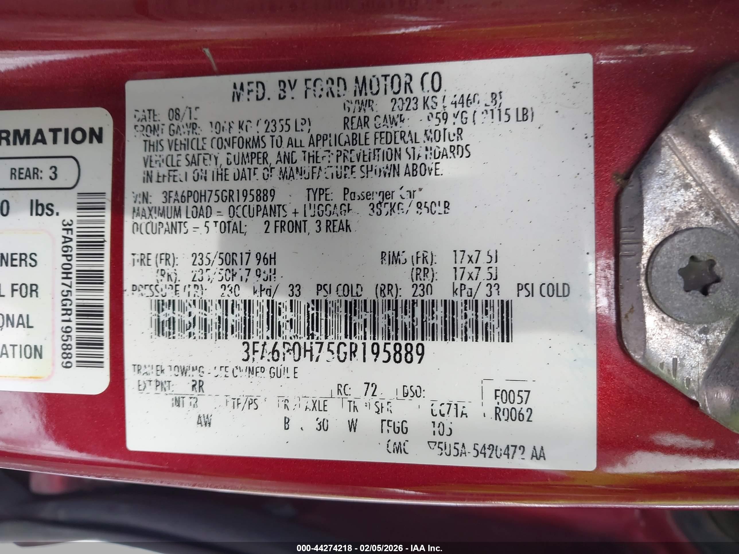 FORD FUSION image 9