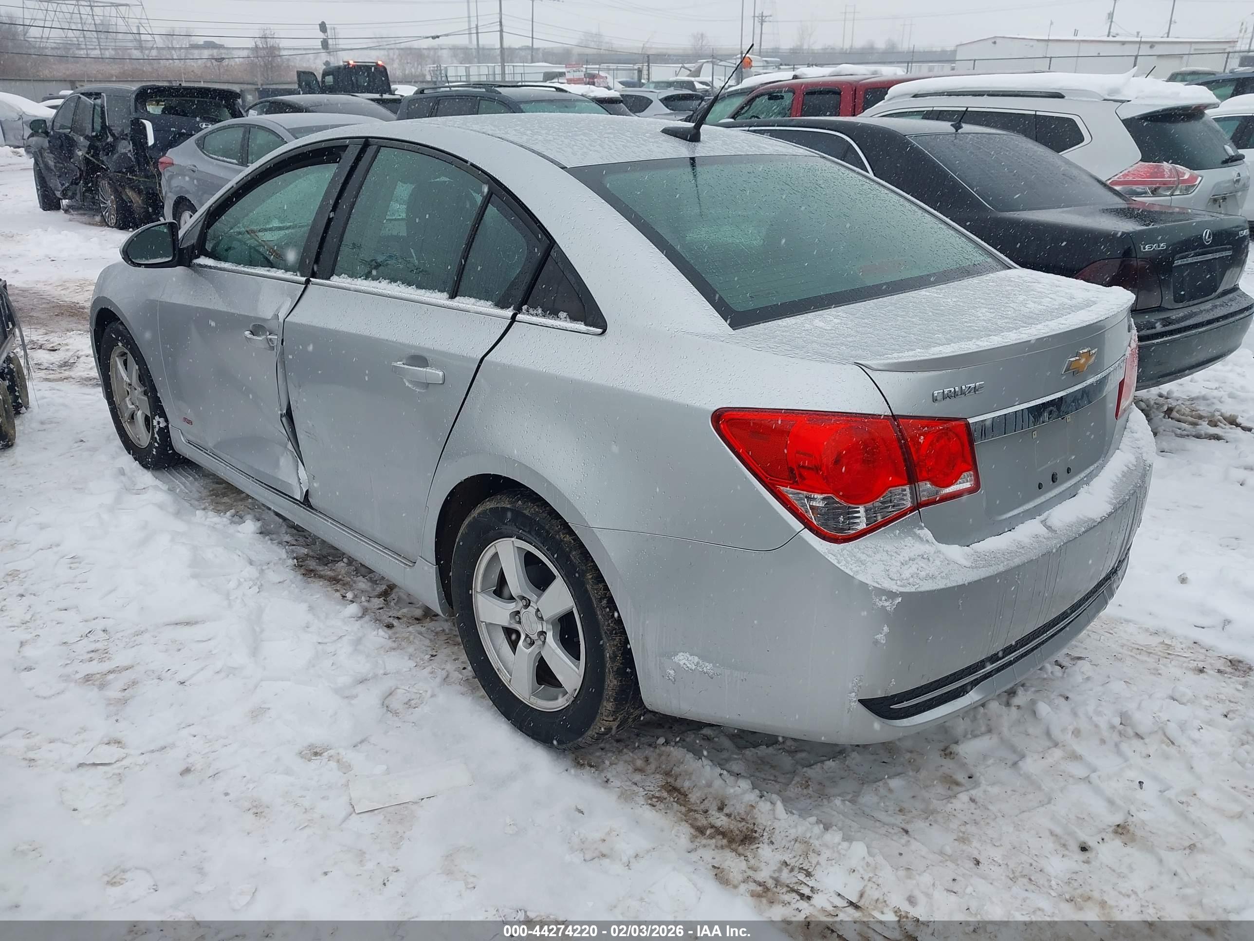 CHEVROLET CRUZE image 3
