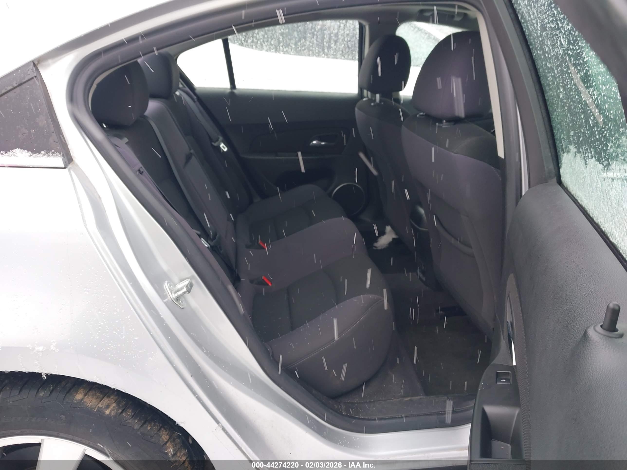 CHEVROLET CRUZE image 8