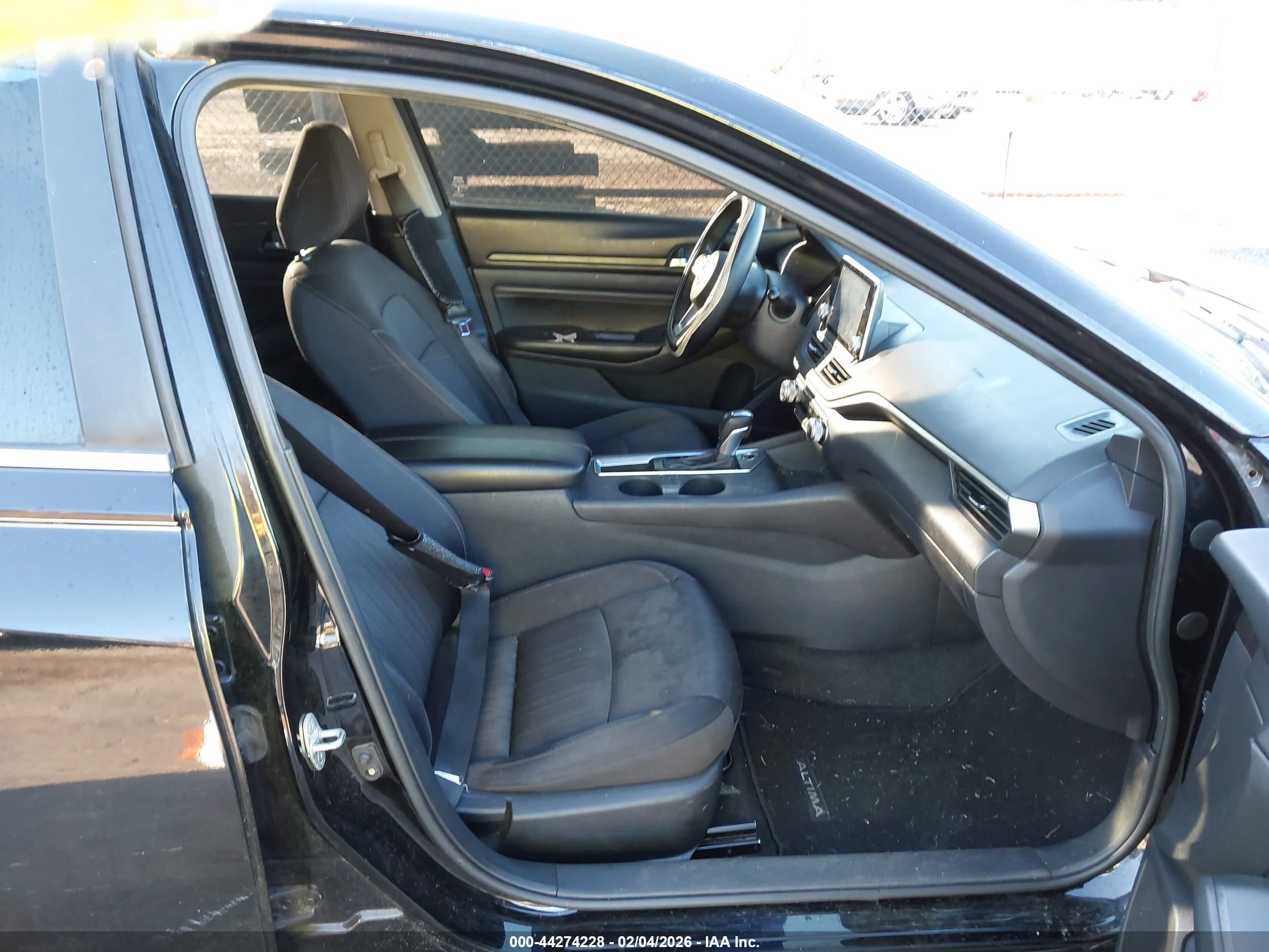 NISSAN ALTIMA image 5