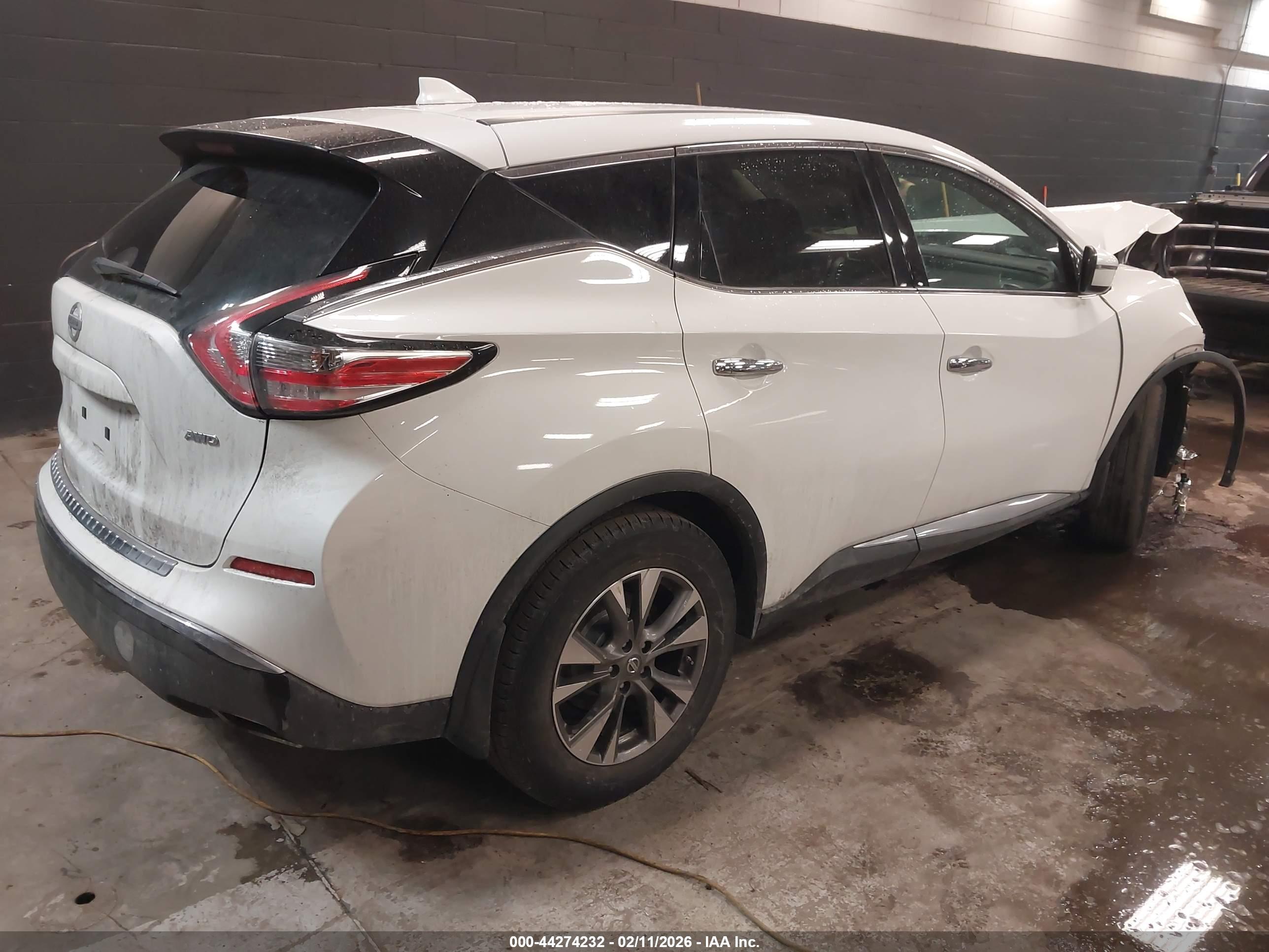 NISSAN MURANO image 4