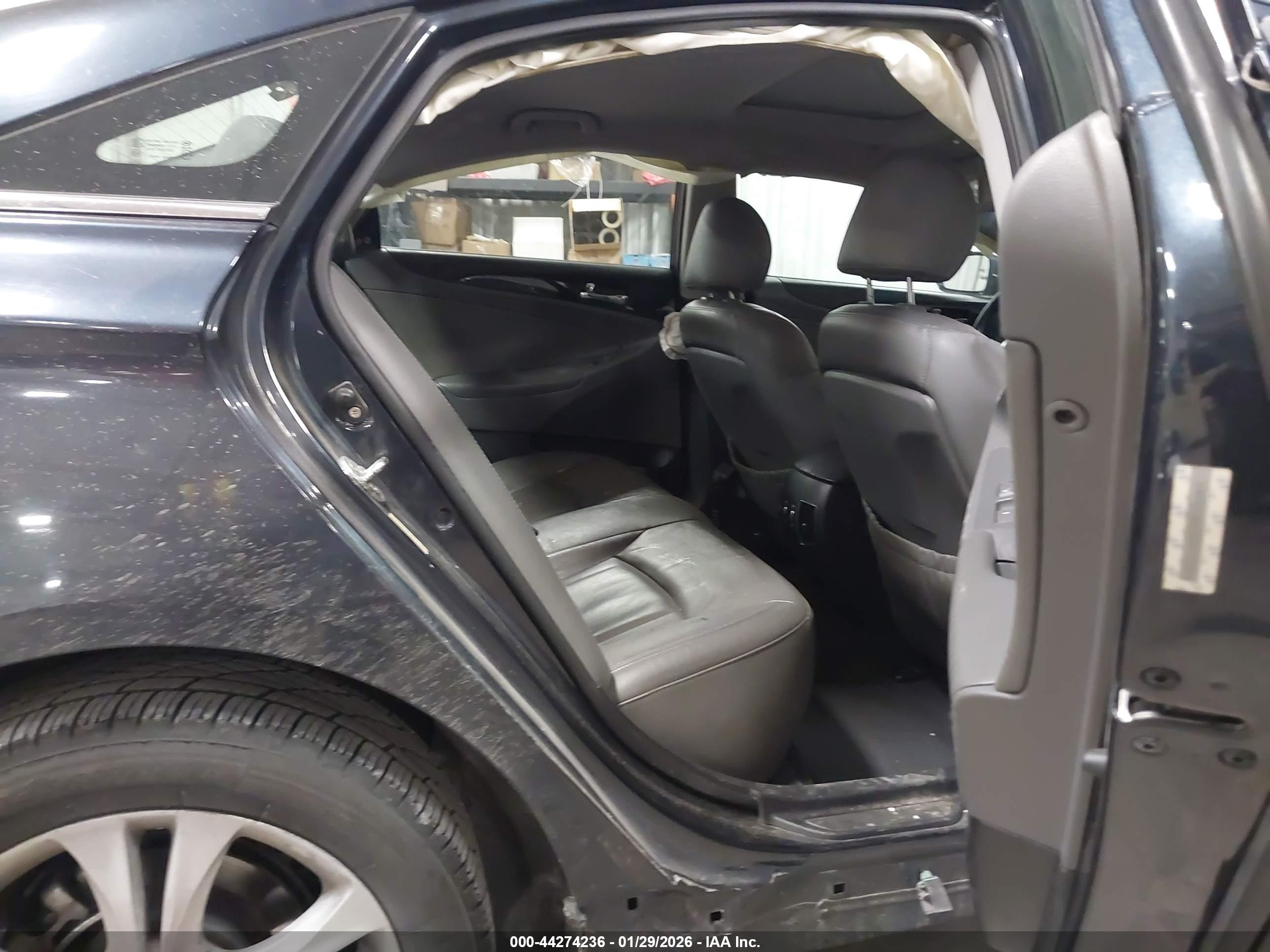 HYUNDAI SONATA image 8