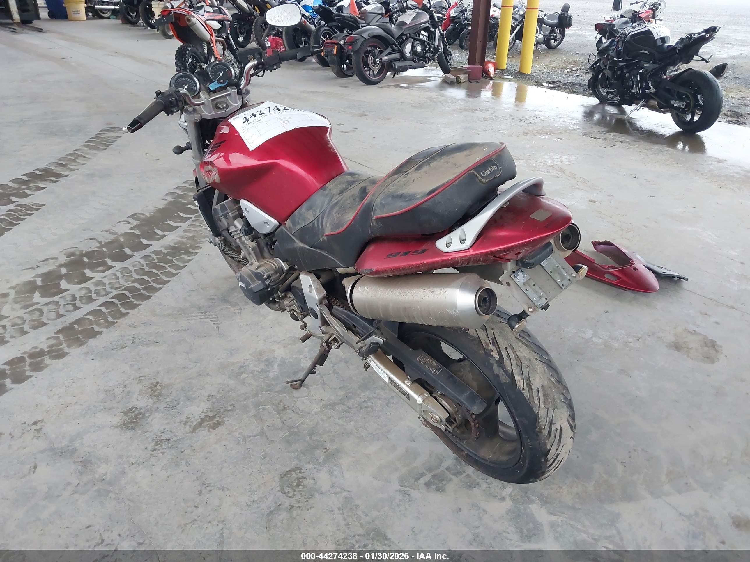 HONDA CB900 image 3