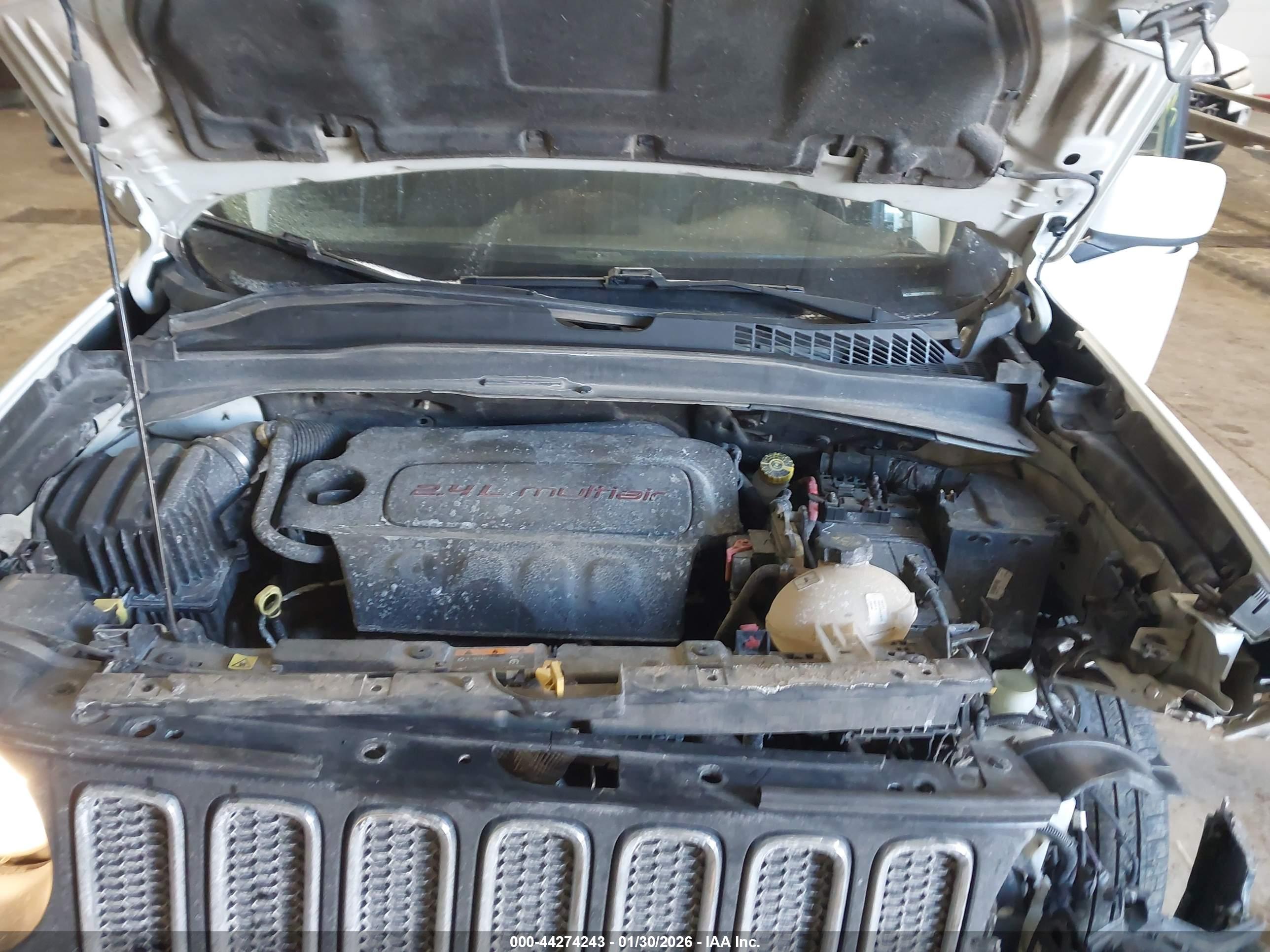 JEEP RENEGADE image 10