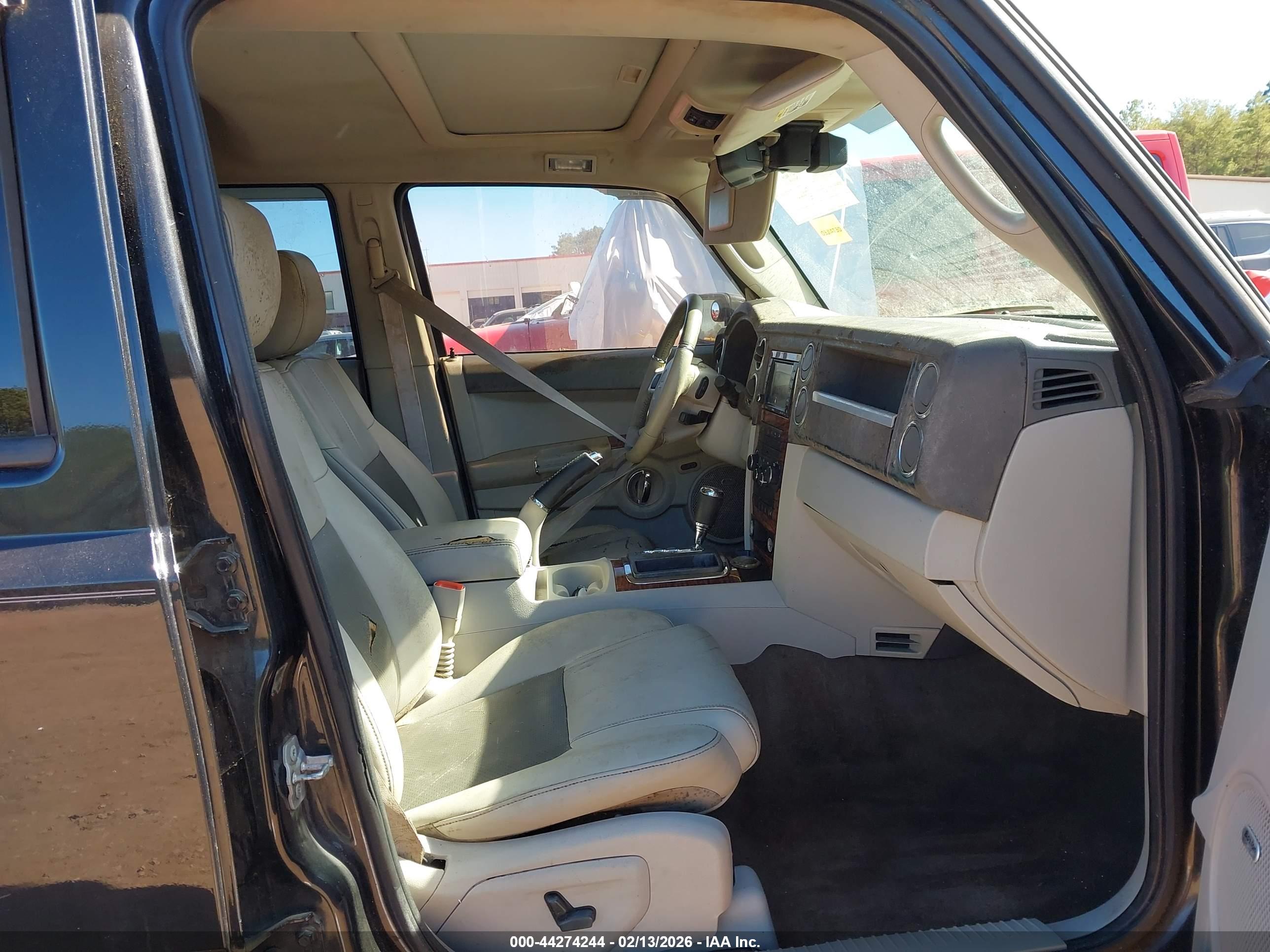 JEEP COMMANDER image 5
