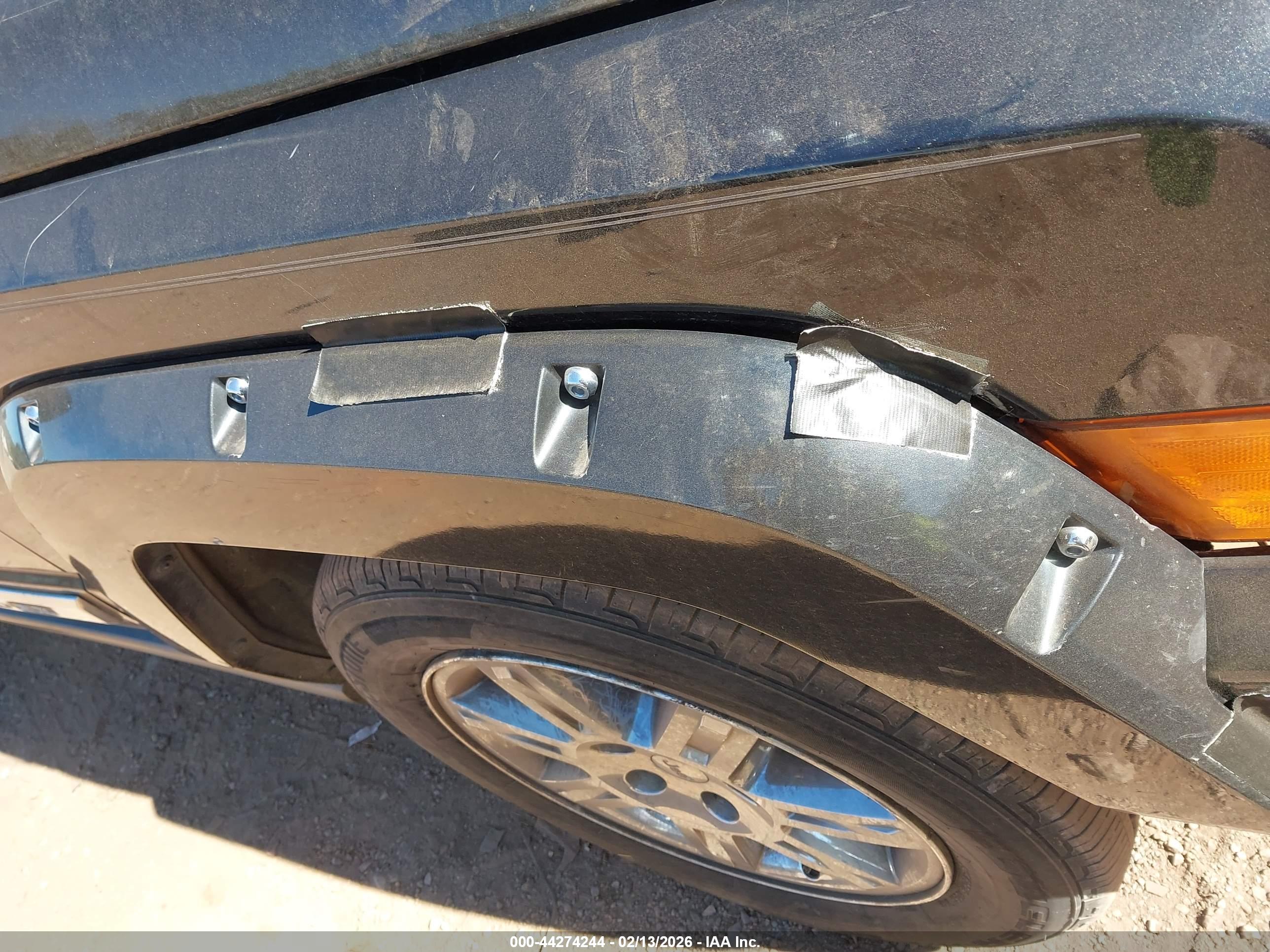JEEP COMMANDER image 6