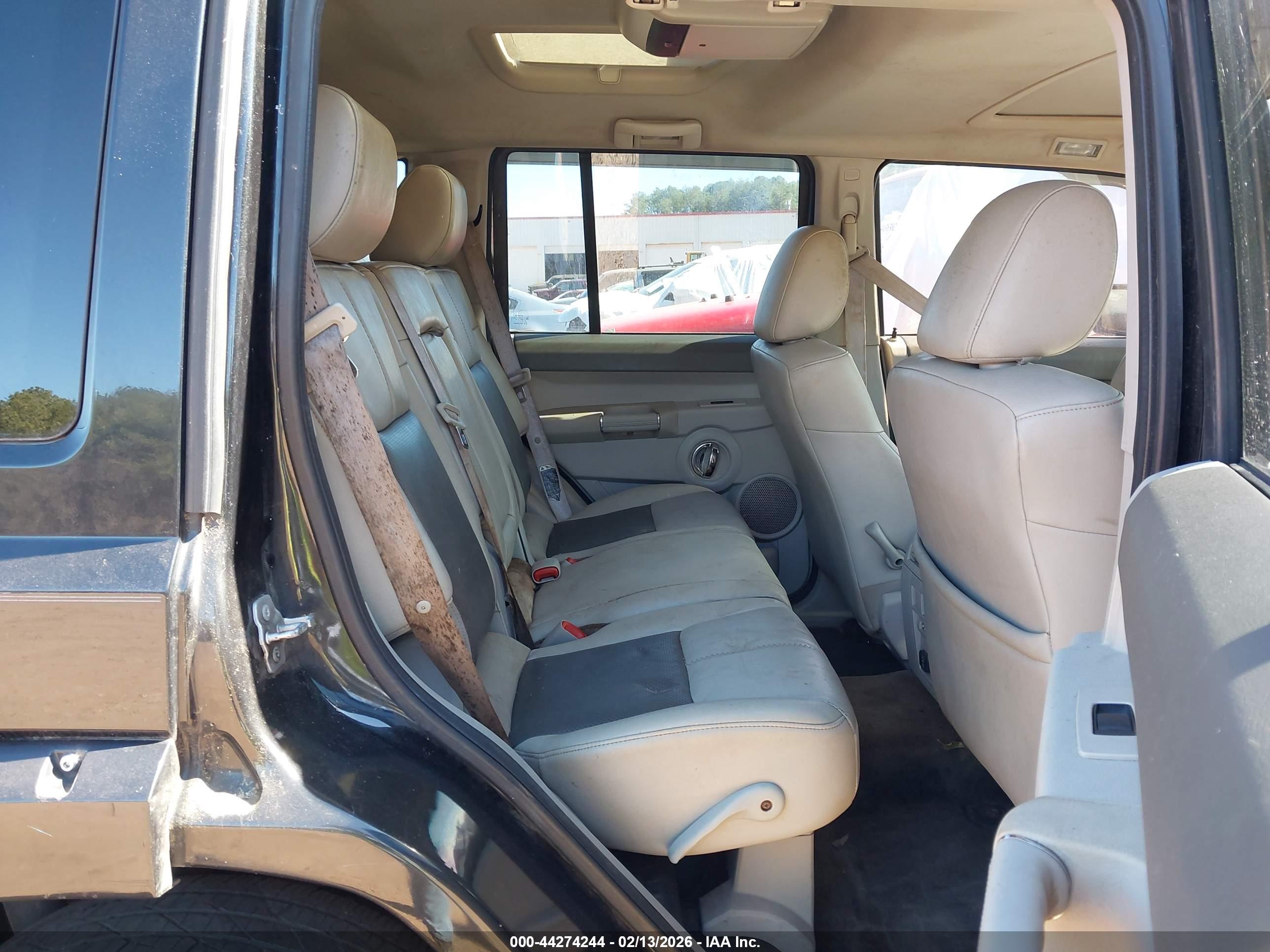 JEEP COMMANDER image 8