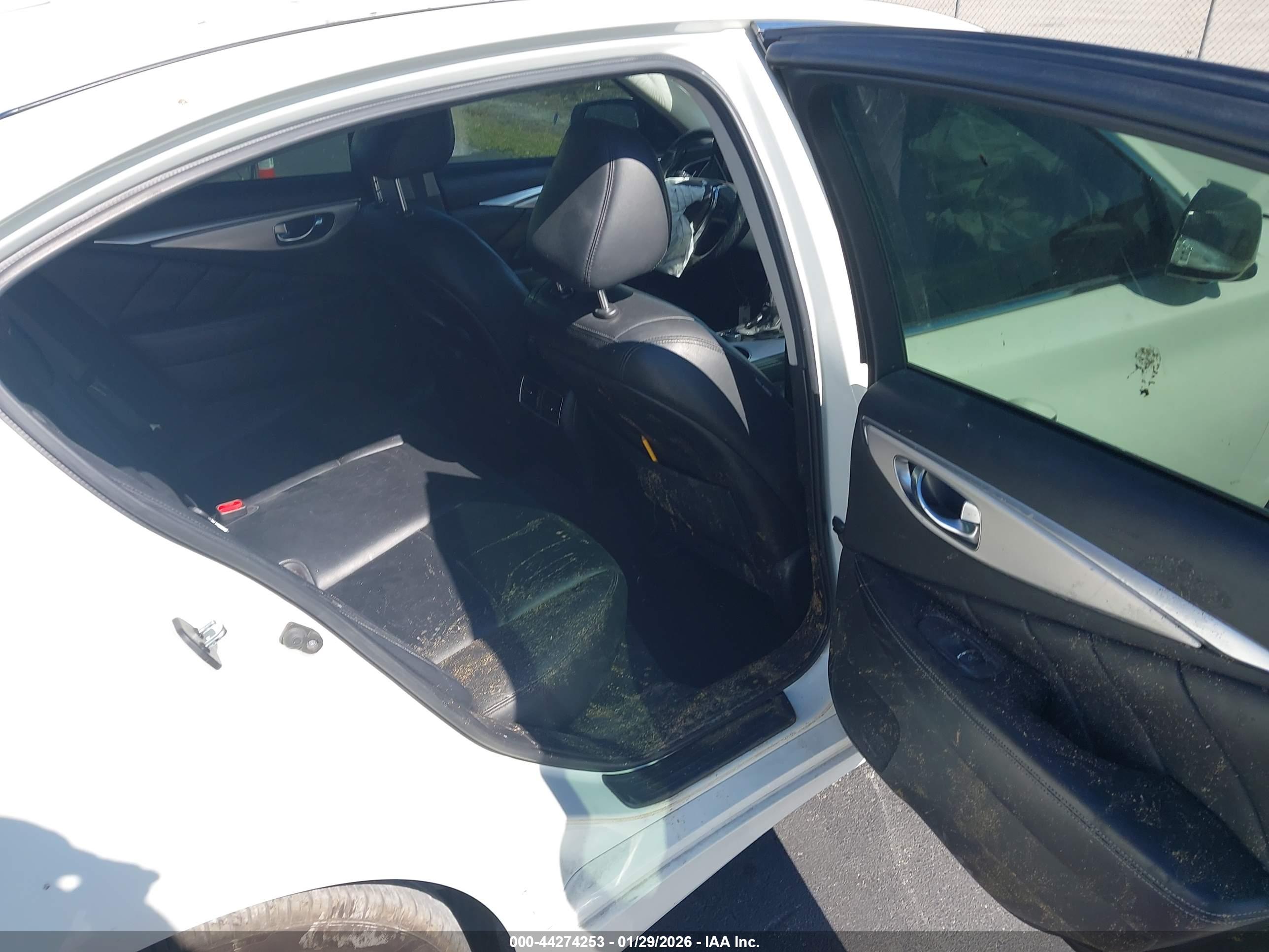 INFINITI Q50 image 8