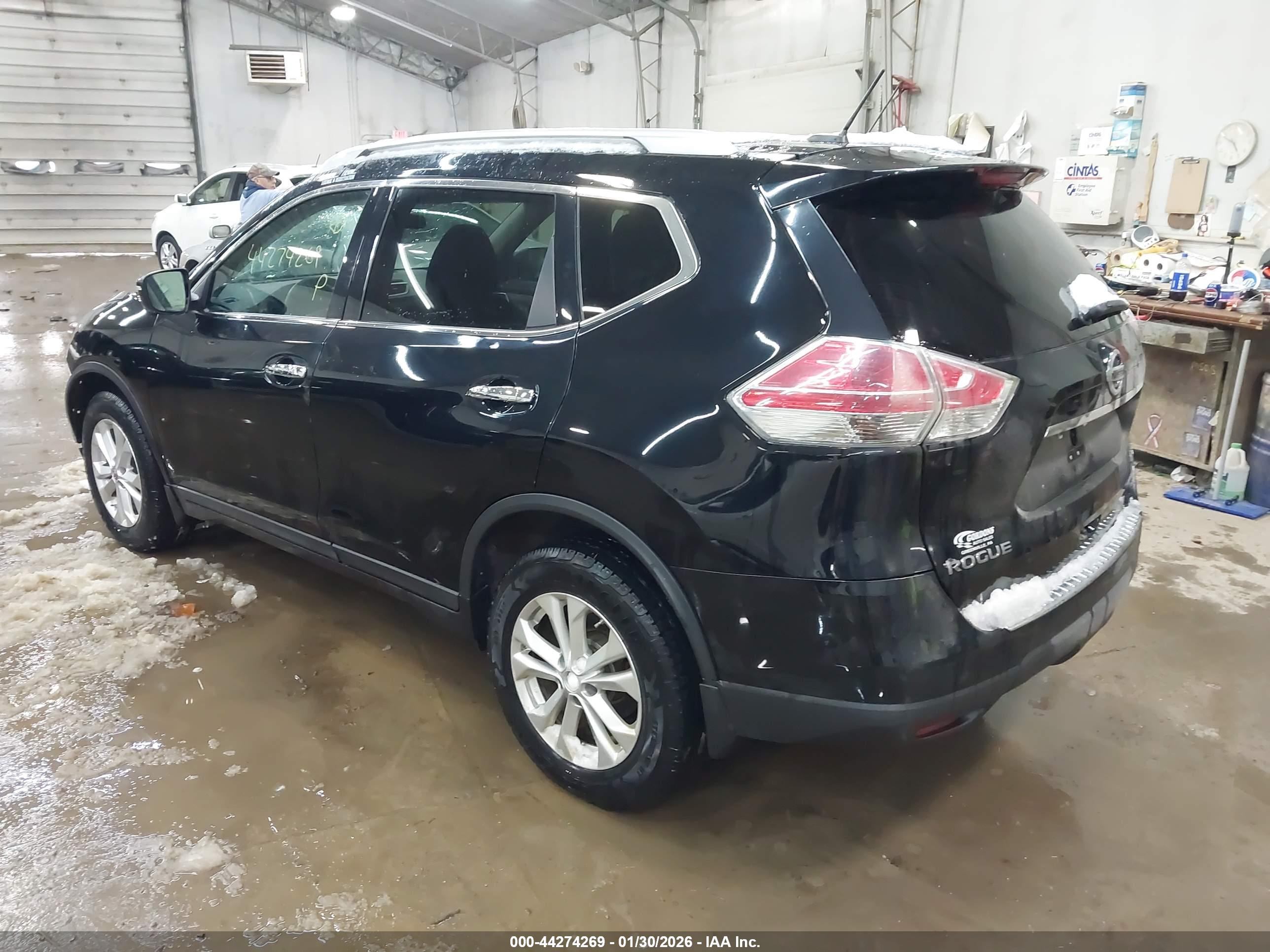NISSAN ROGUE image 3