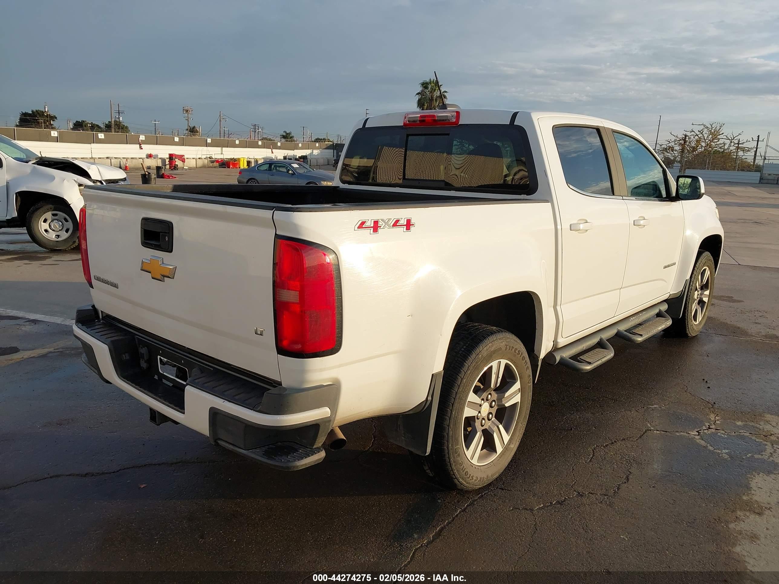 CHEVROLET COLORADO image 4