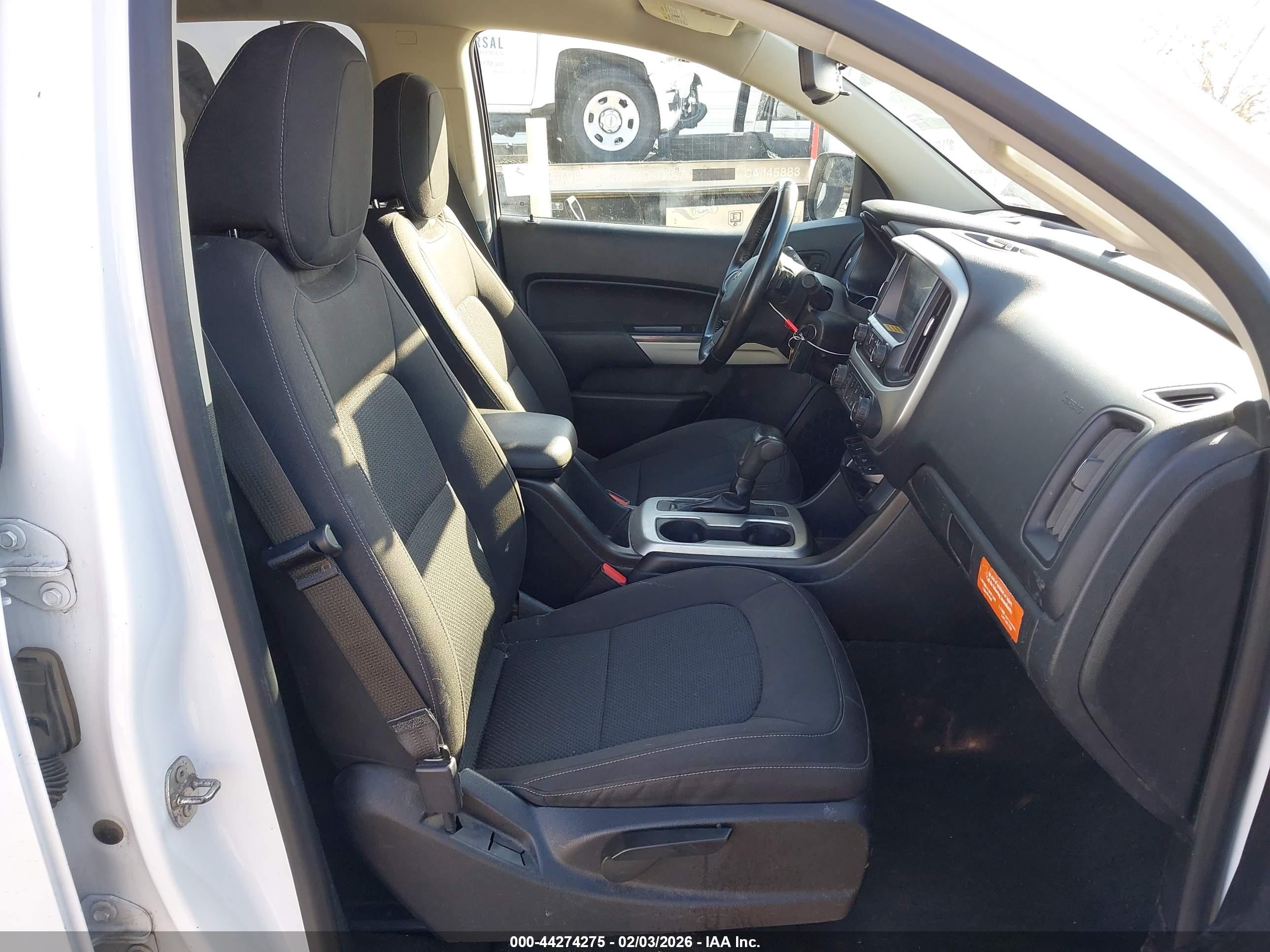 CHEVROLET COLORADO image 5