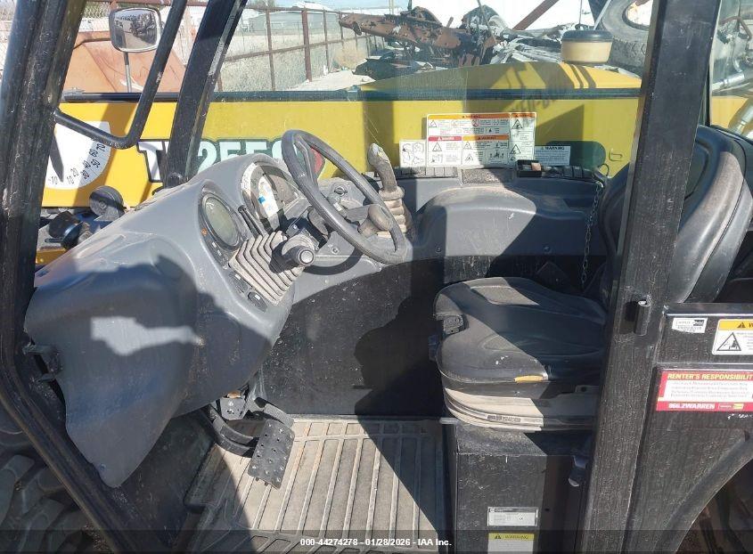 CATERPILLAR TH255C image 5