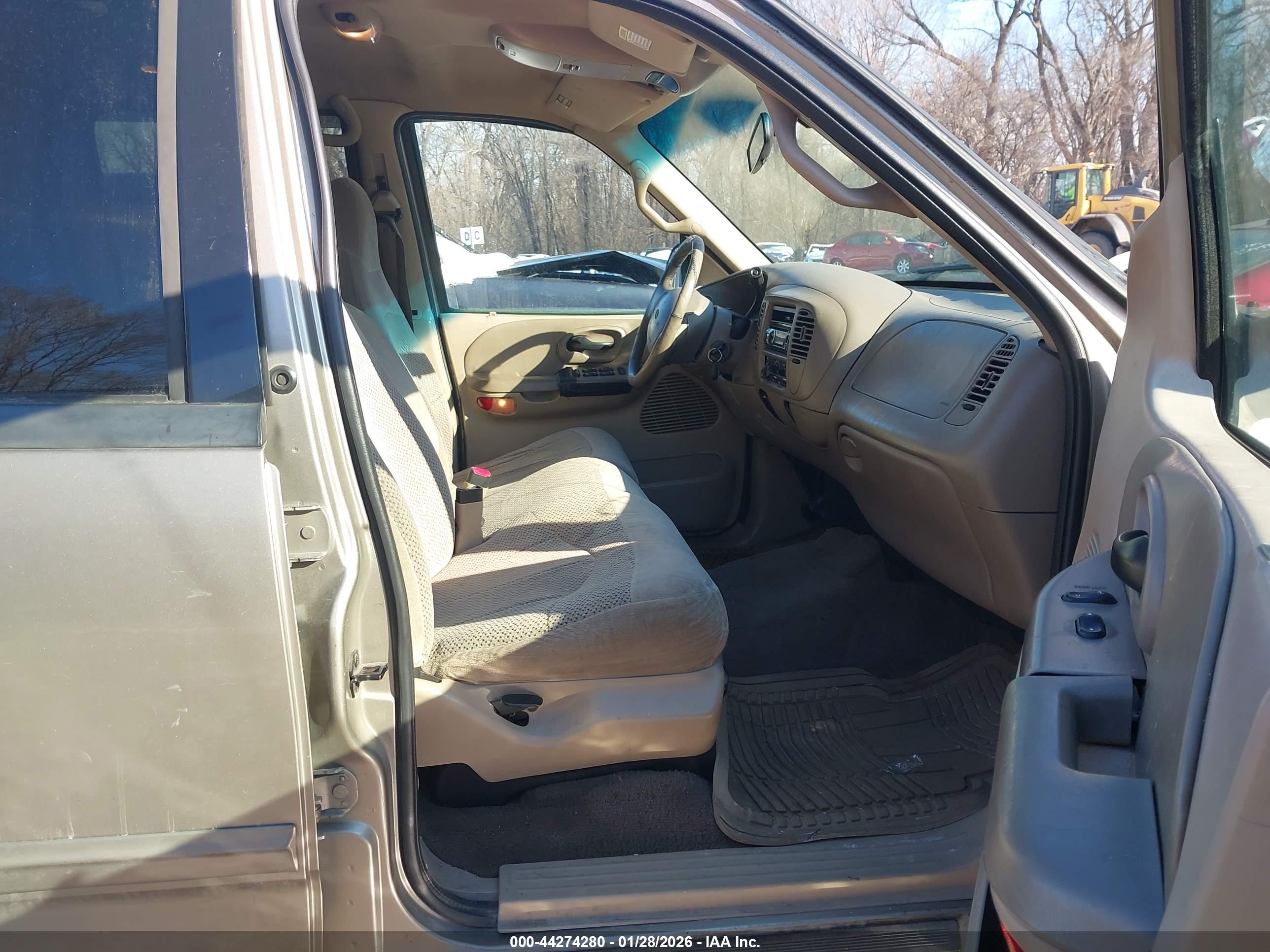 FORD F-150 image 5