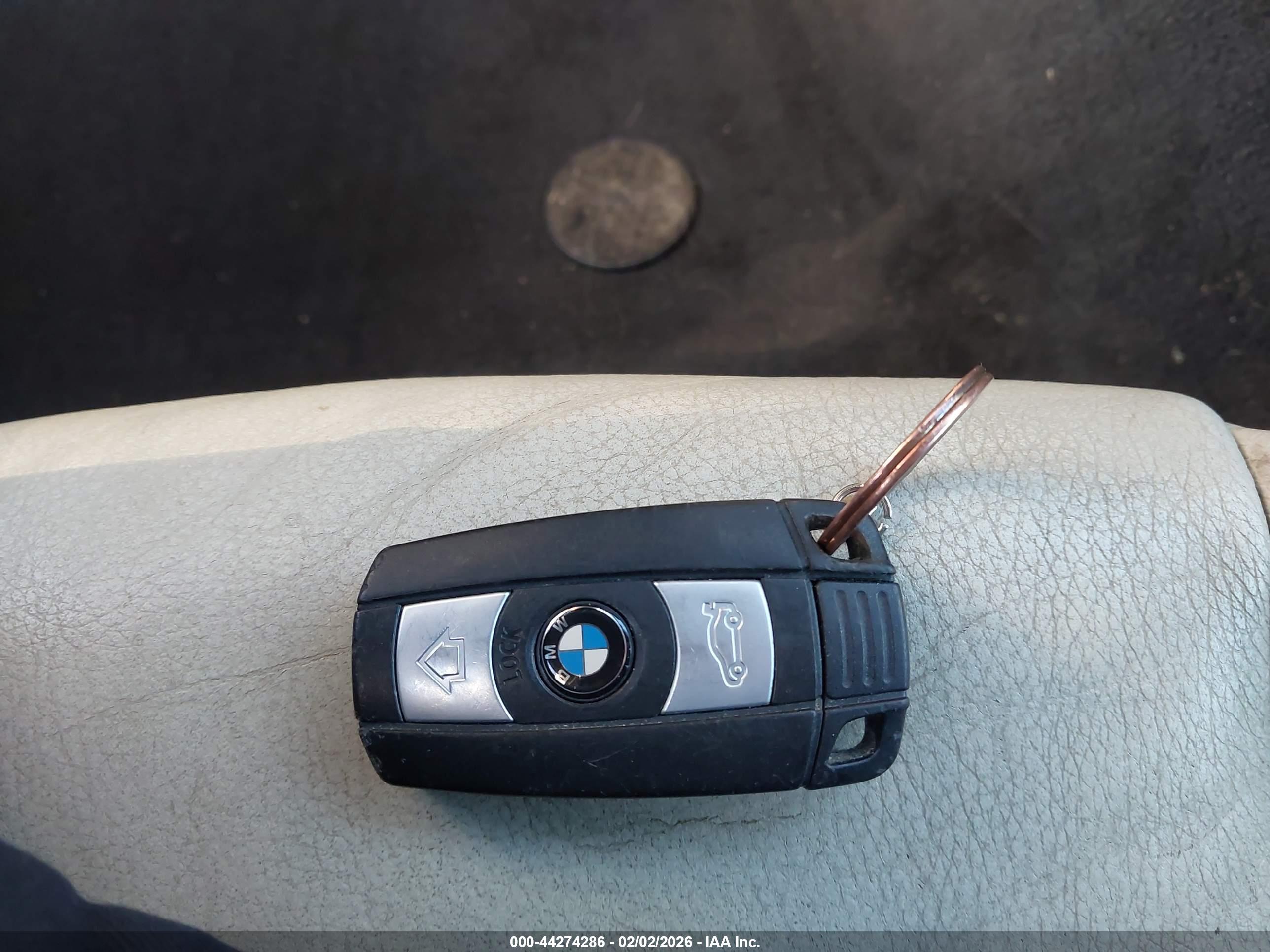 BMW 328I image 11