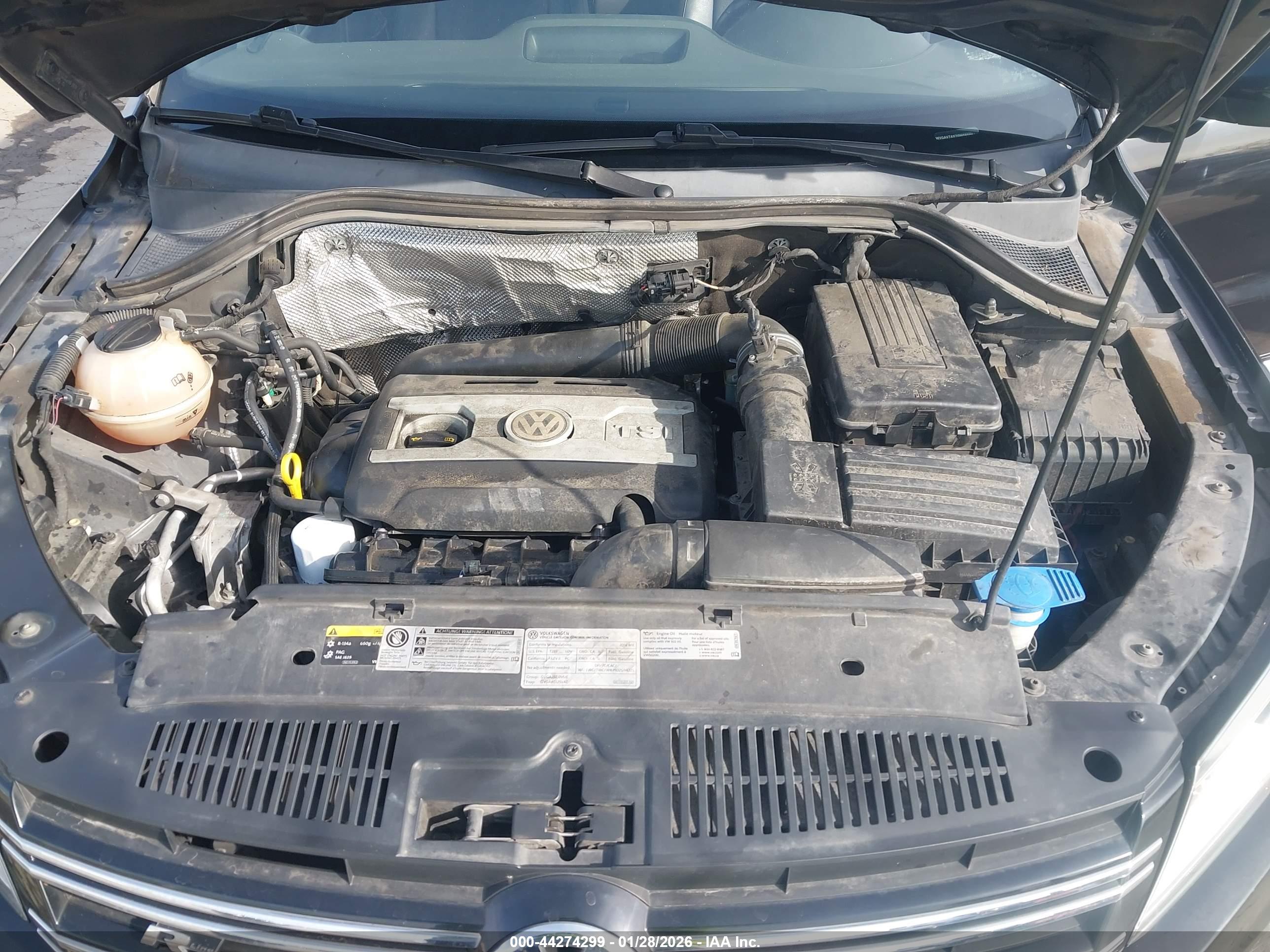 VOLKSWAGEN TIGUAN image 10