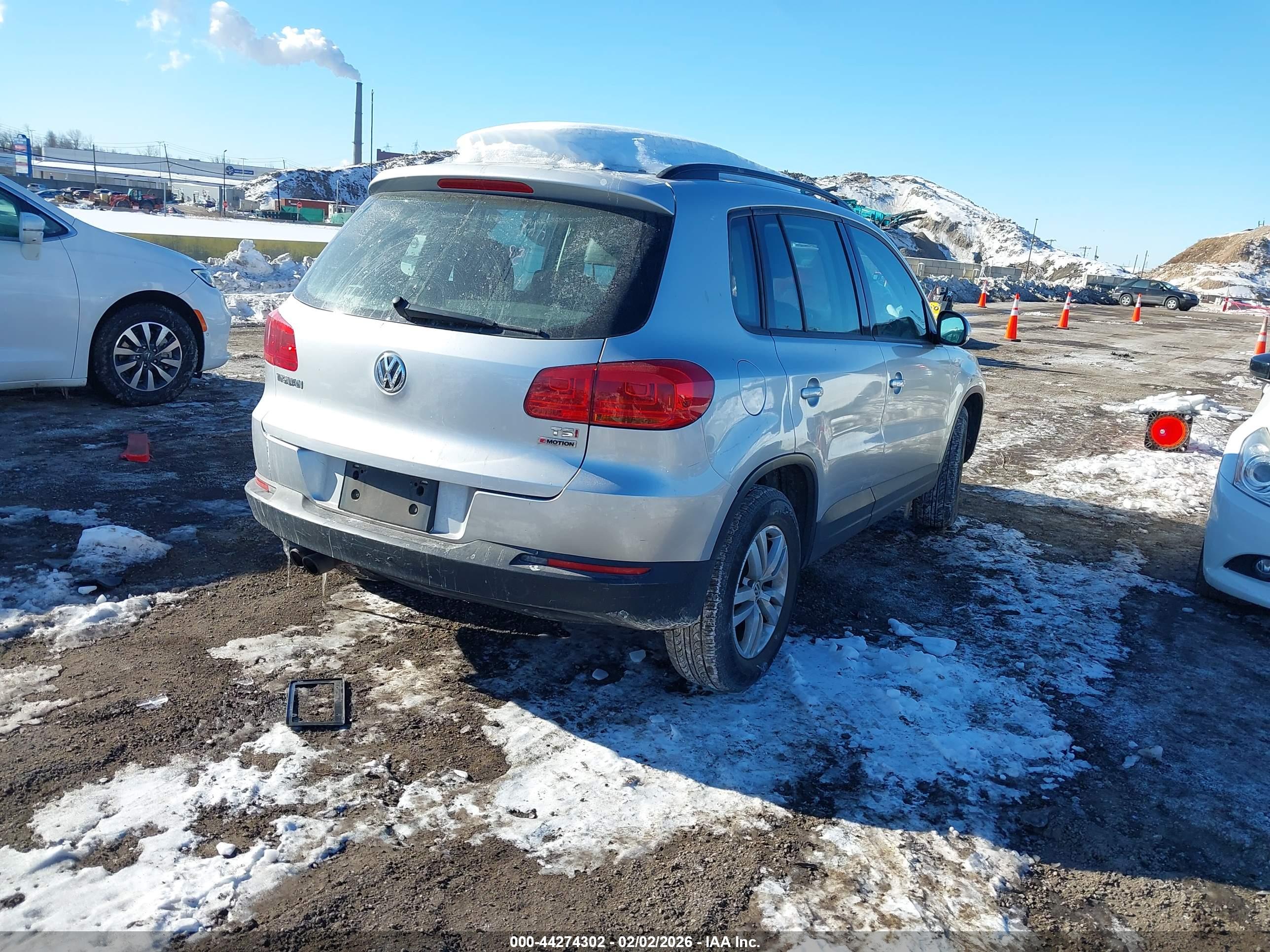 VOLKSWAGEN TIGUAN image 4