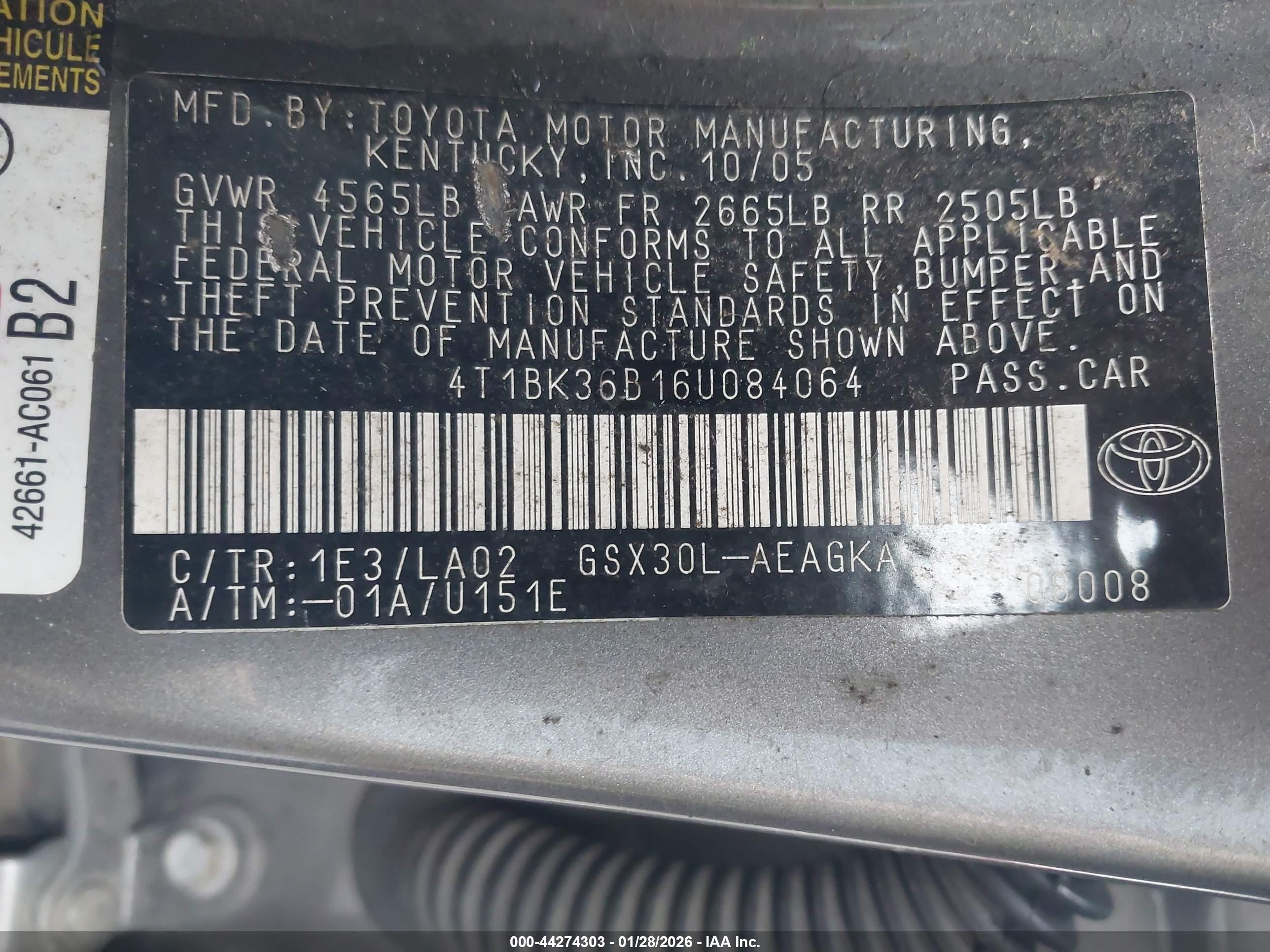 TOYOTA AVALON image 9