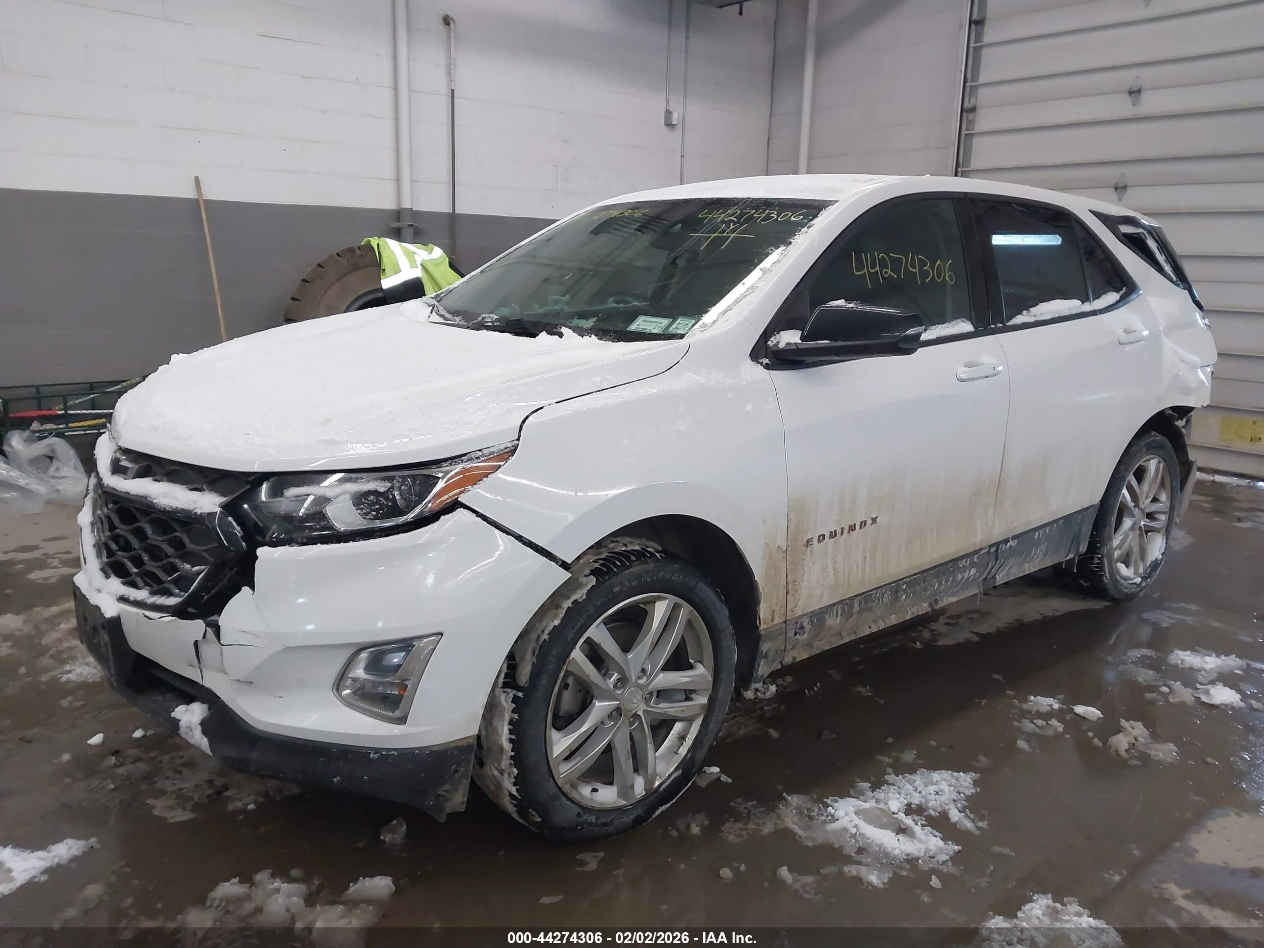CHEVROLET EQUINOX image 2