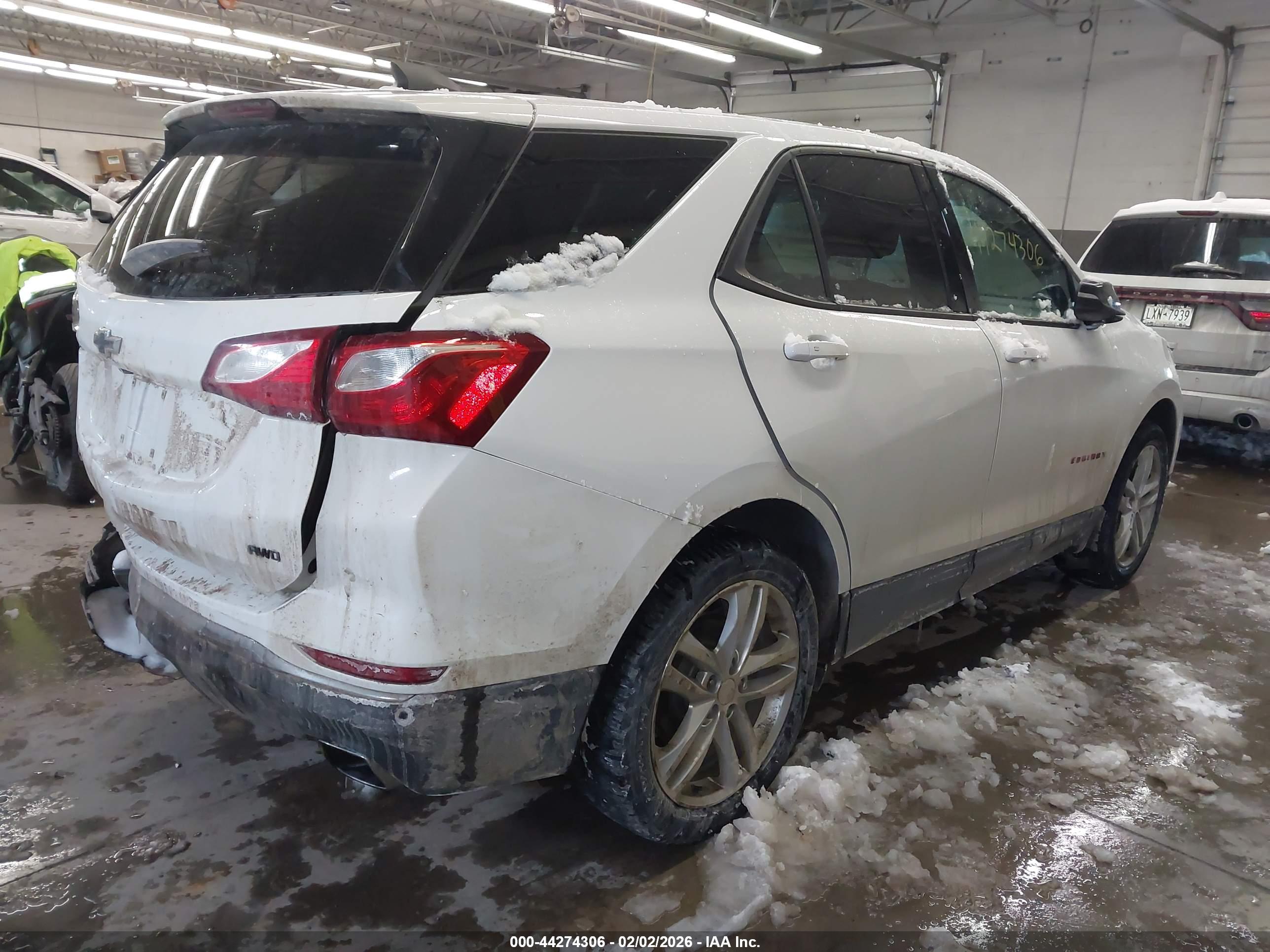 CHEVROLET EQUINOX image 4
