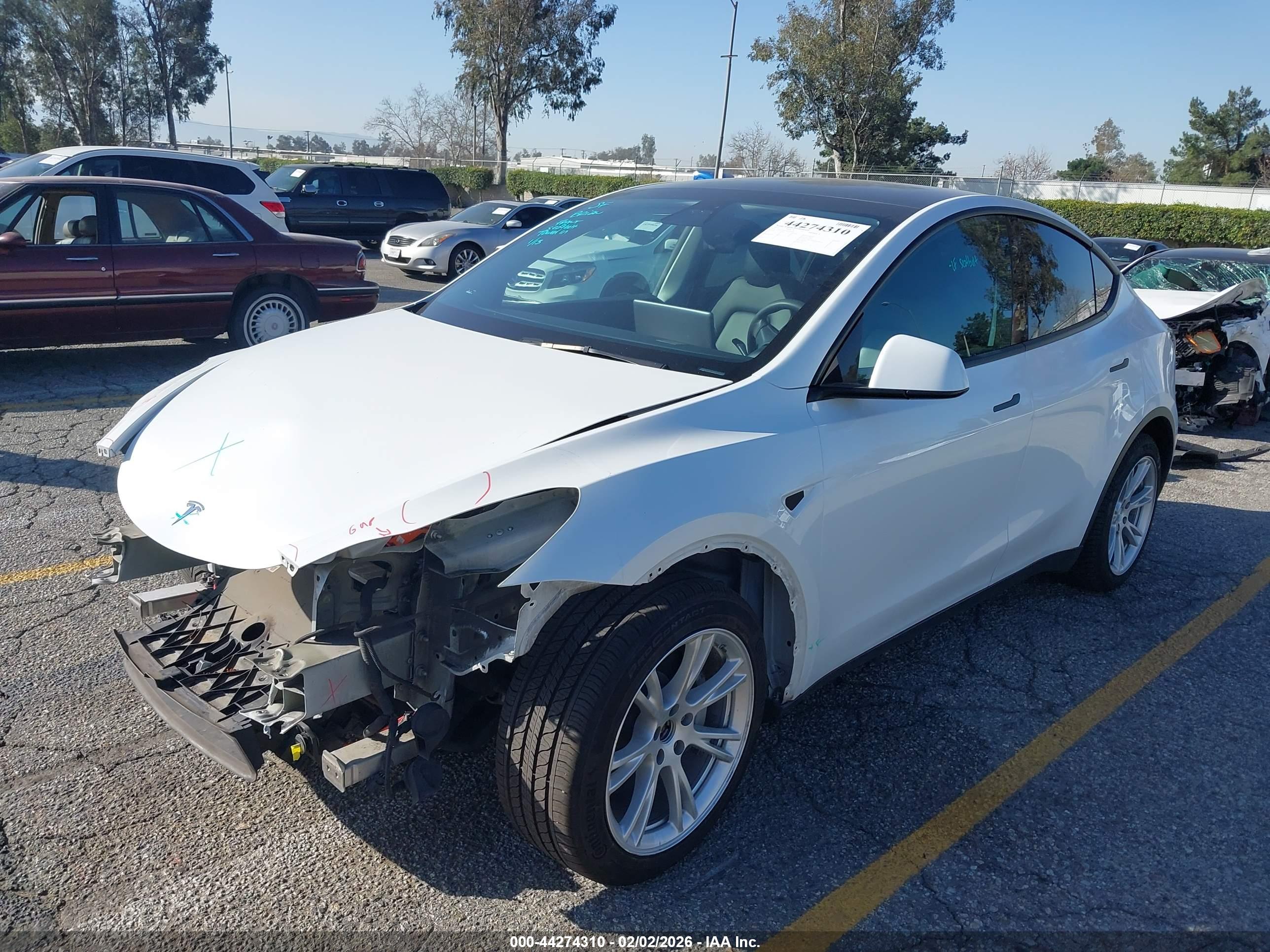 TESLA MODEL image 2