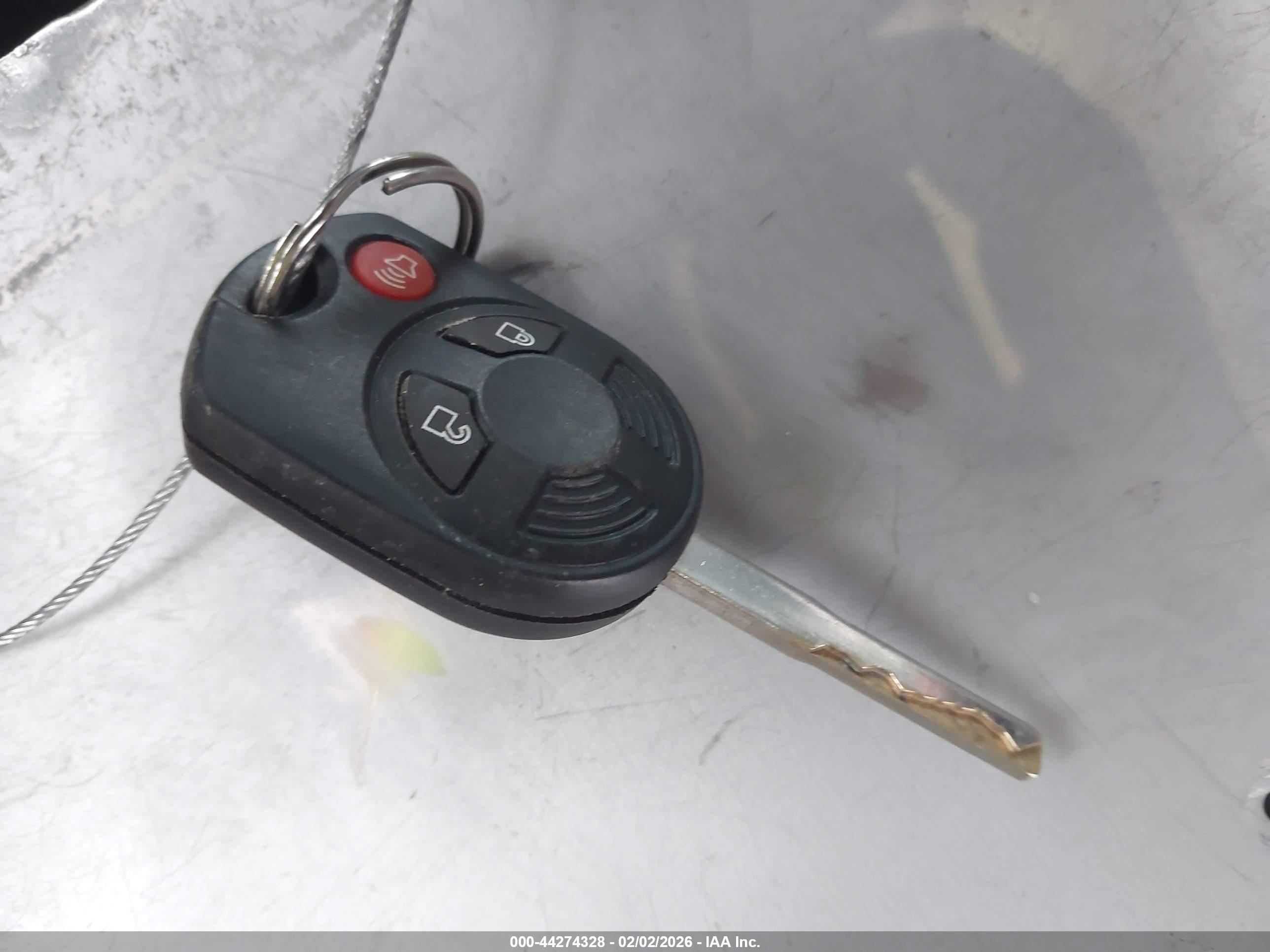 FORD ESCAPE image 11