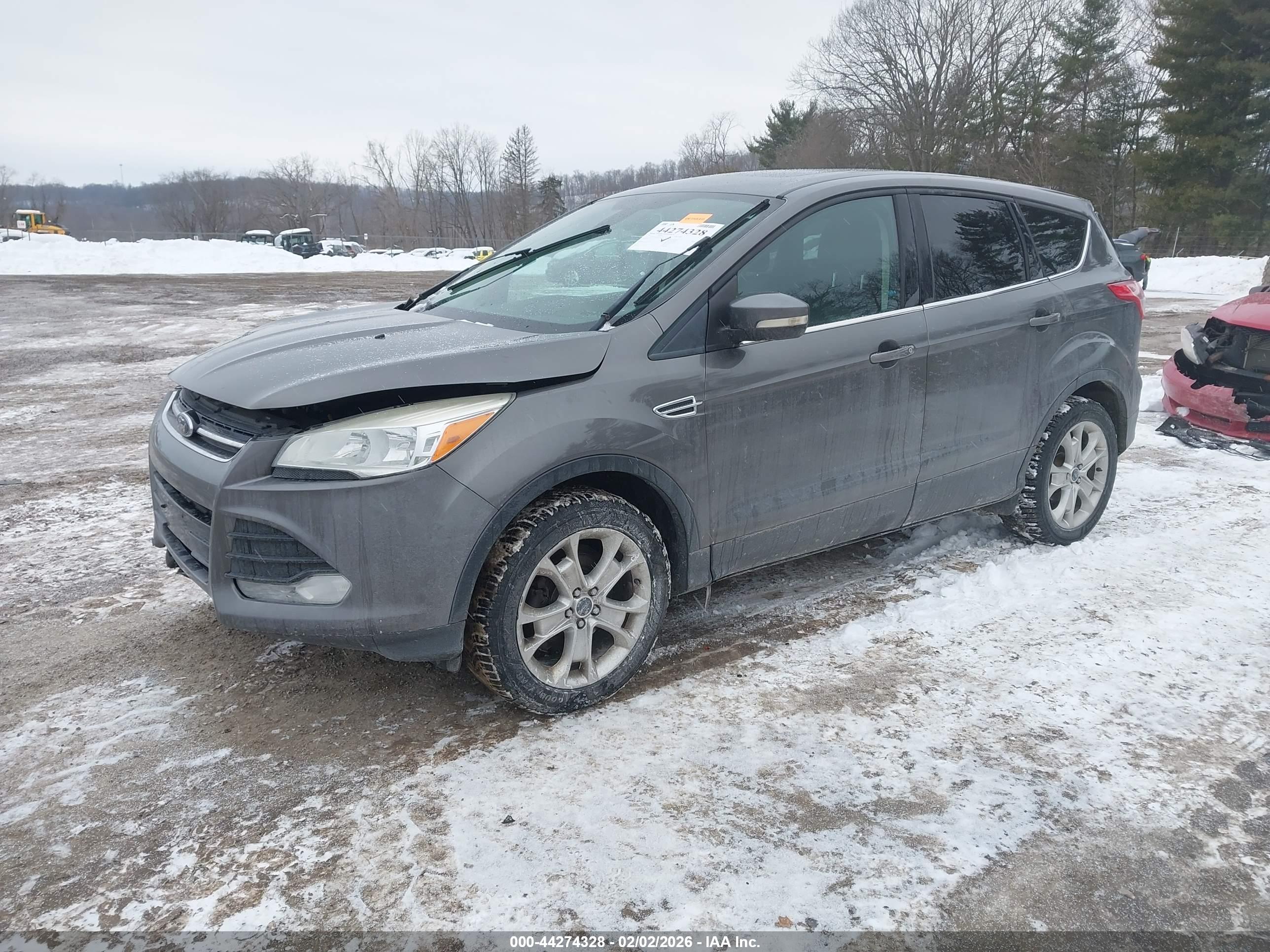 FORD ESCAPE image 2