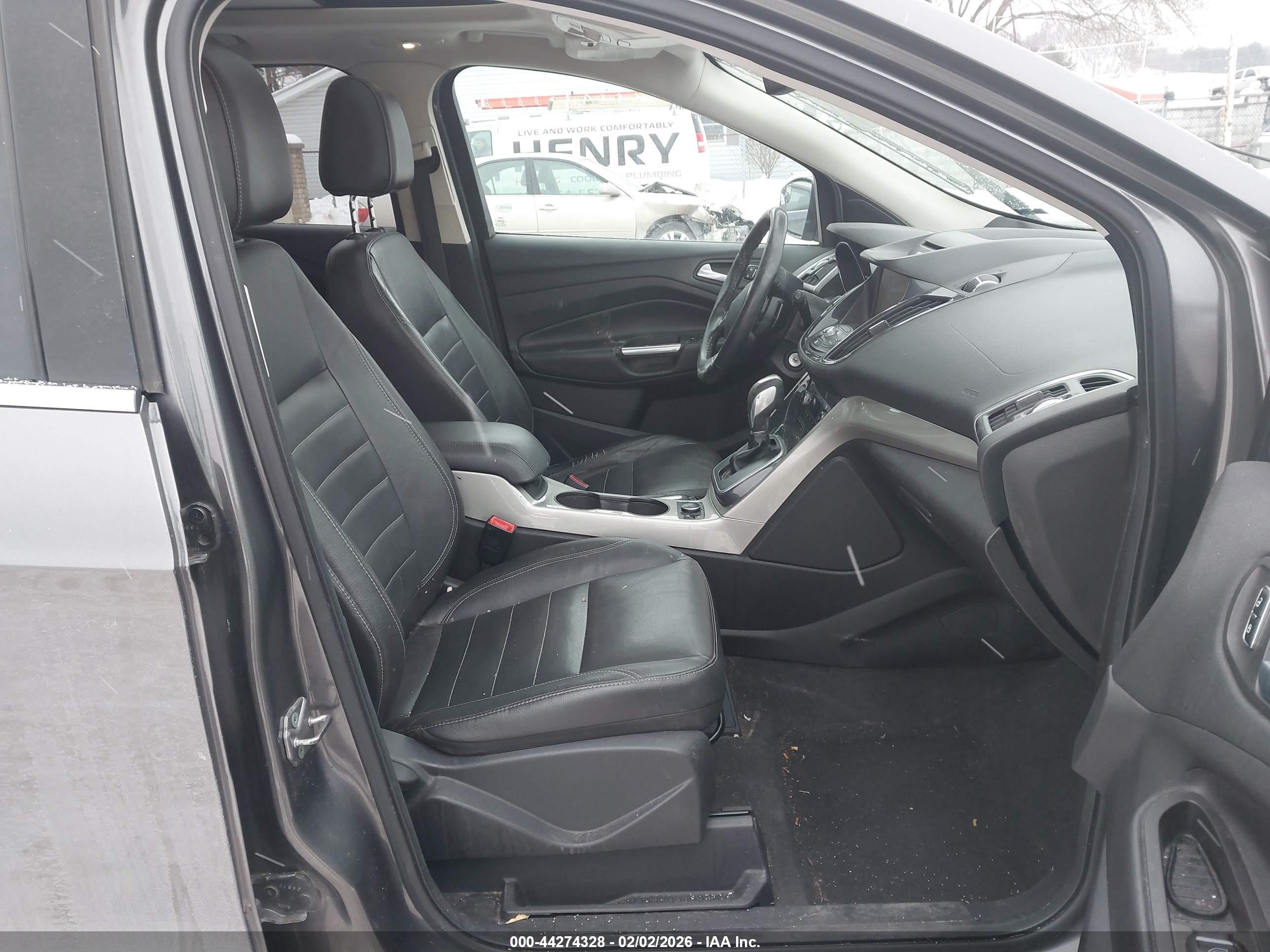 FORD ESCAPE image 5