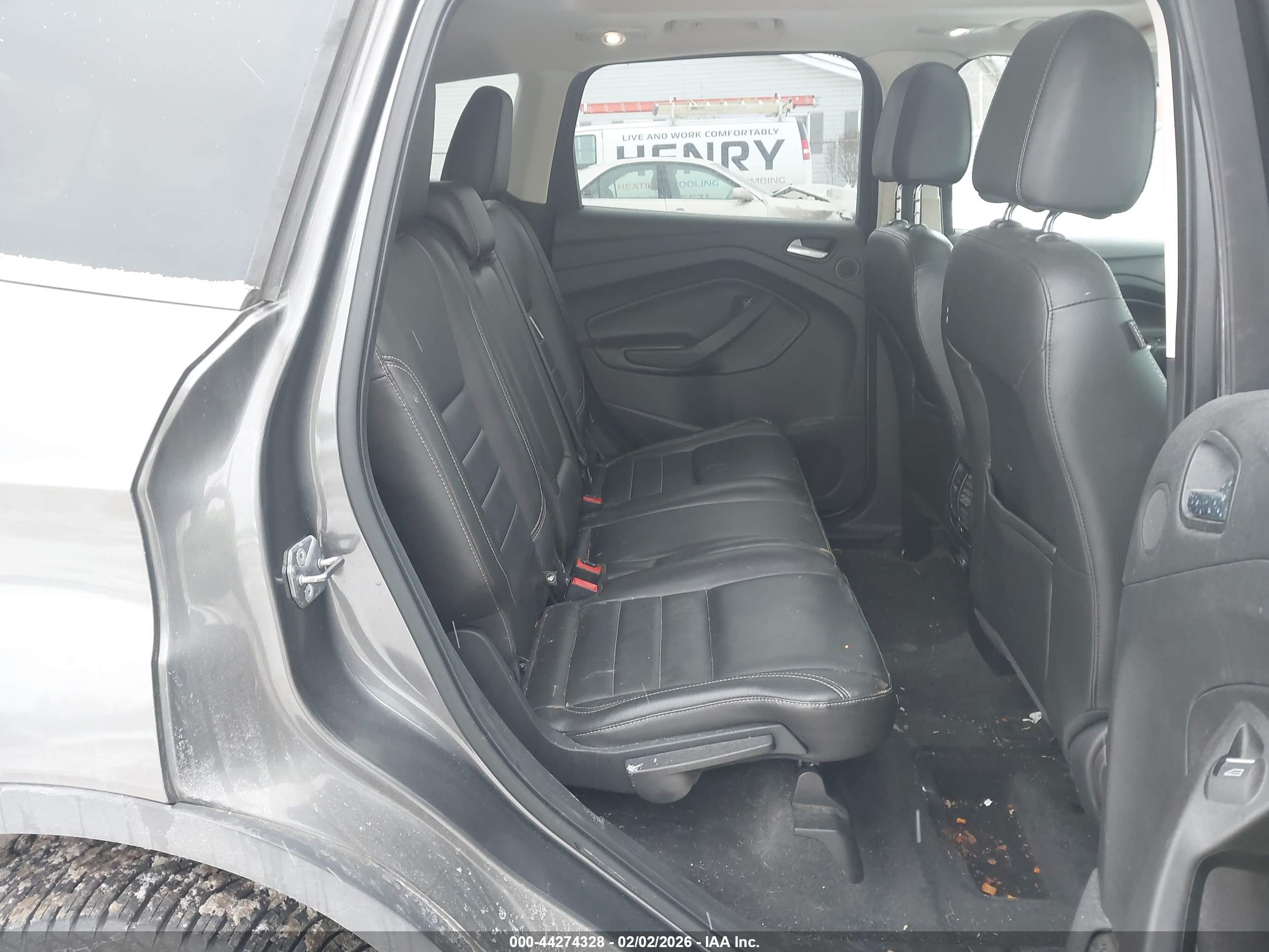FORD ESCAPE image 8