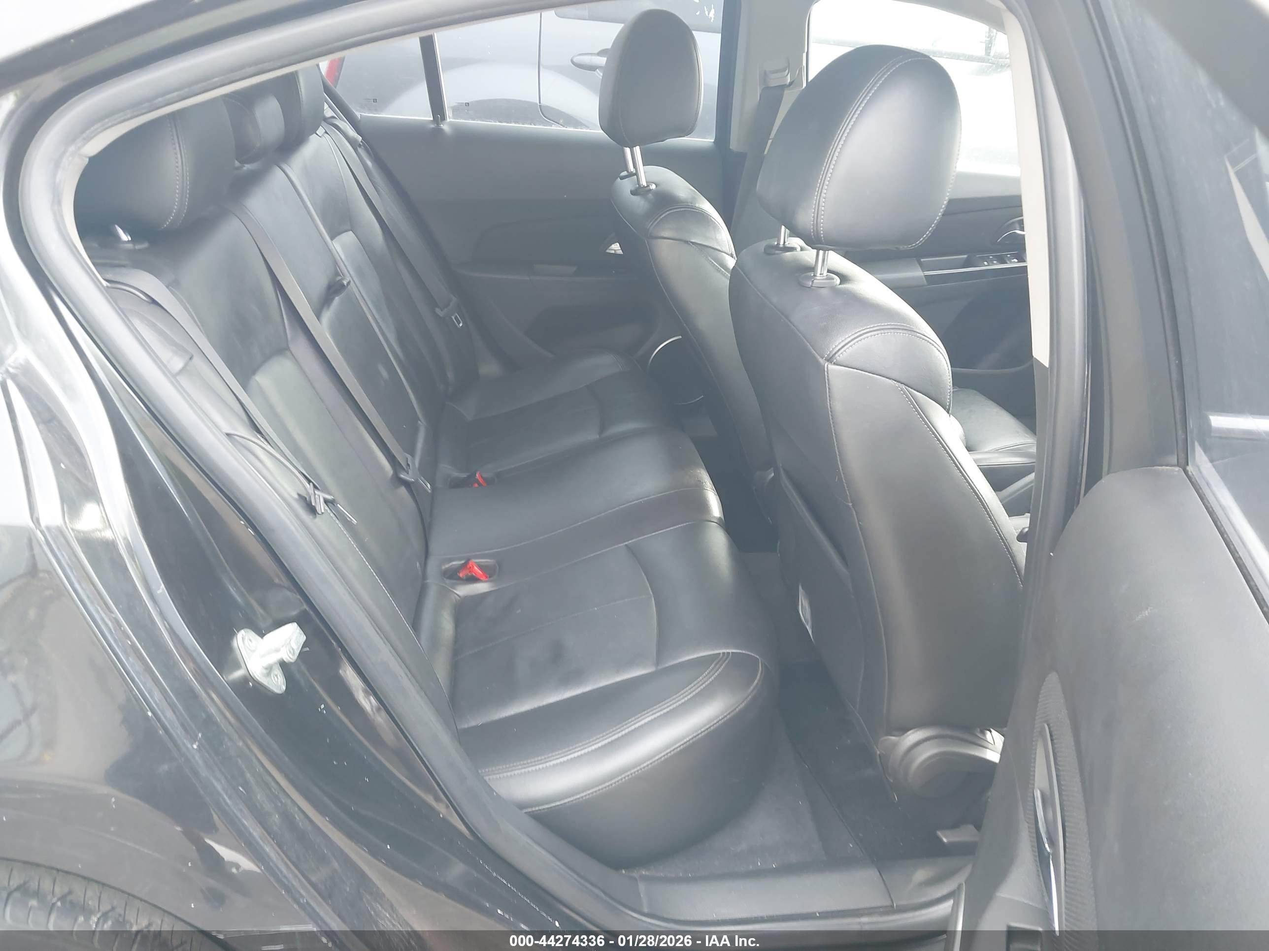 CHEVROLET CRUZE image 8