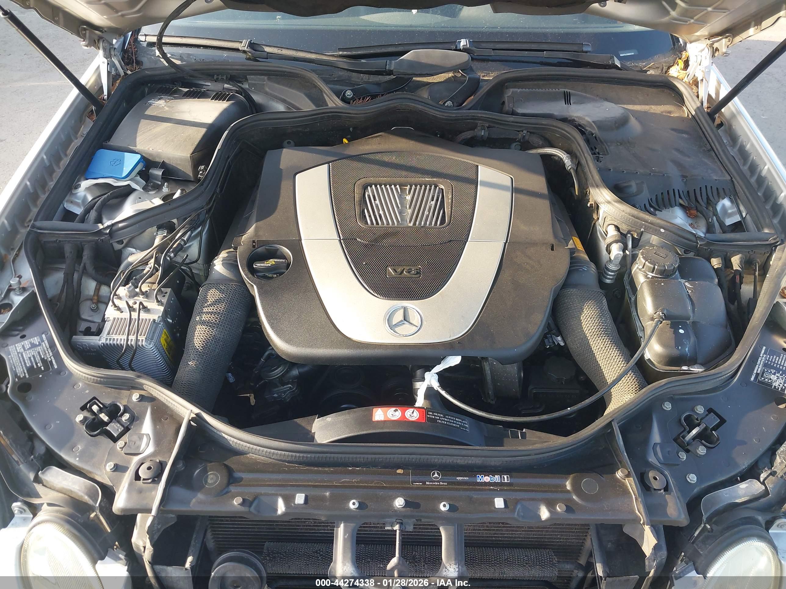 MERCEDES-BENZ E image 10