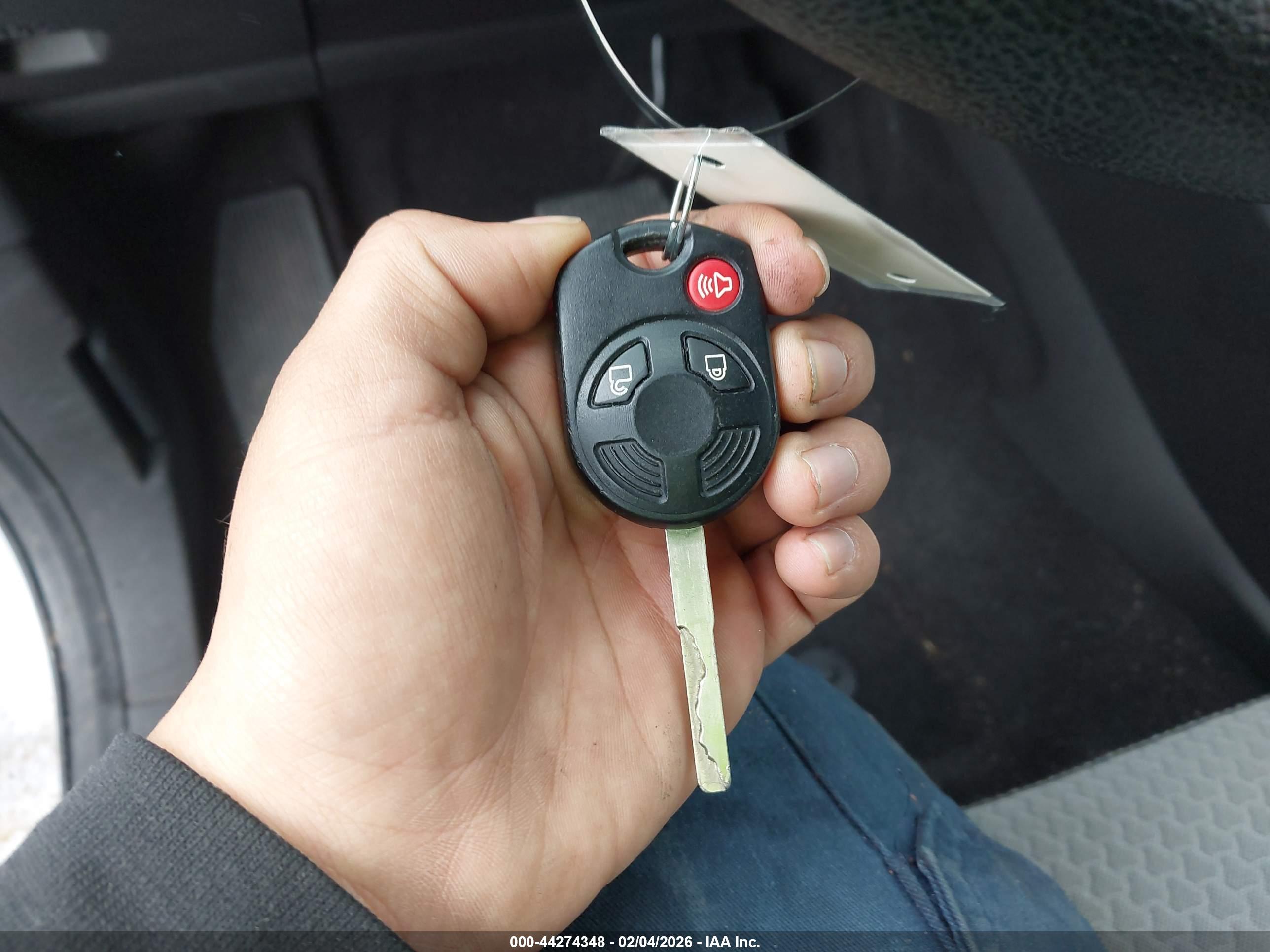 FORD ESCAPE image 11