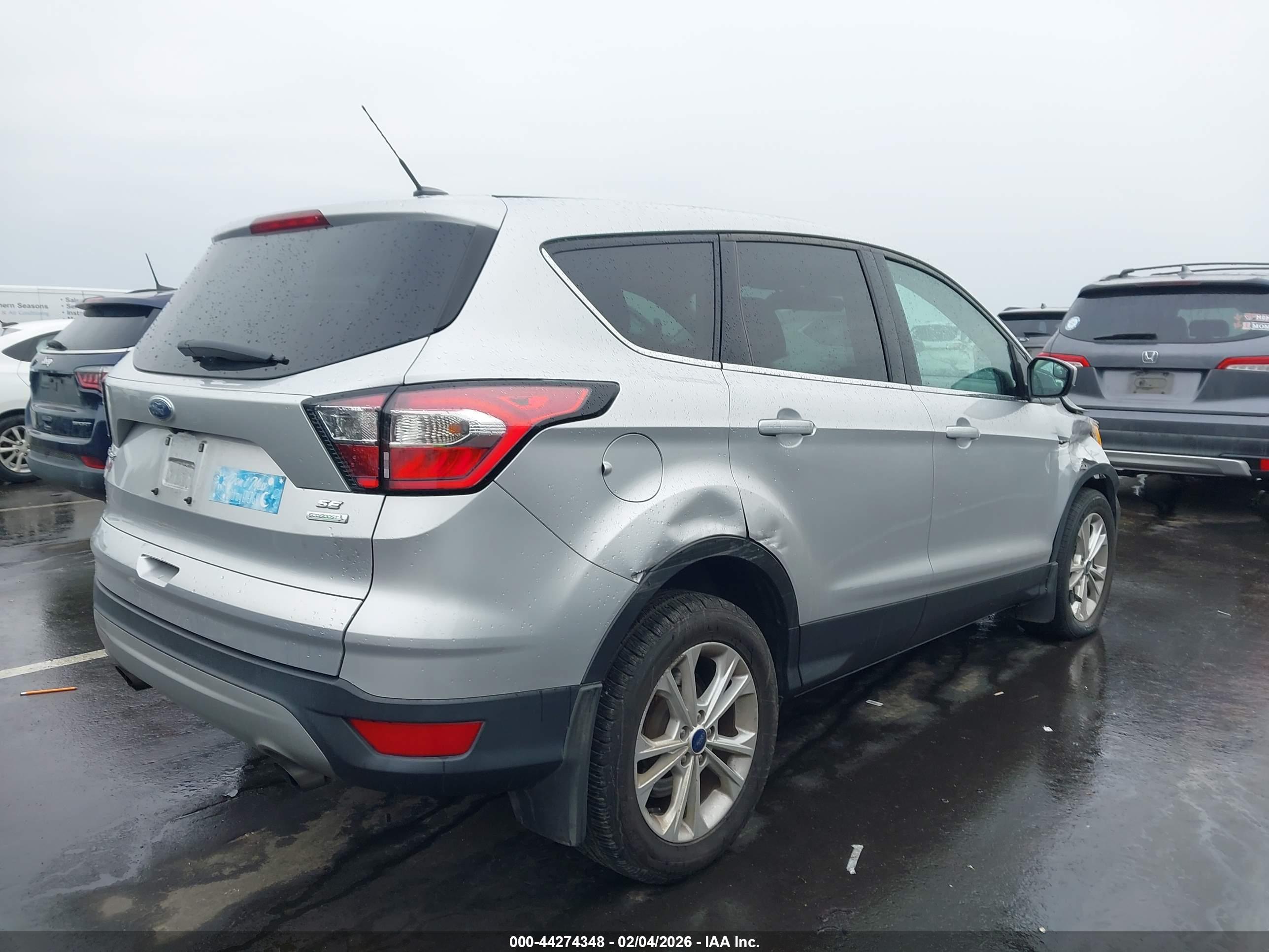 FORD ESCAPE image 4