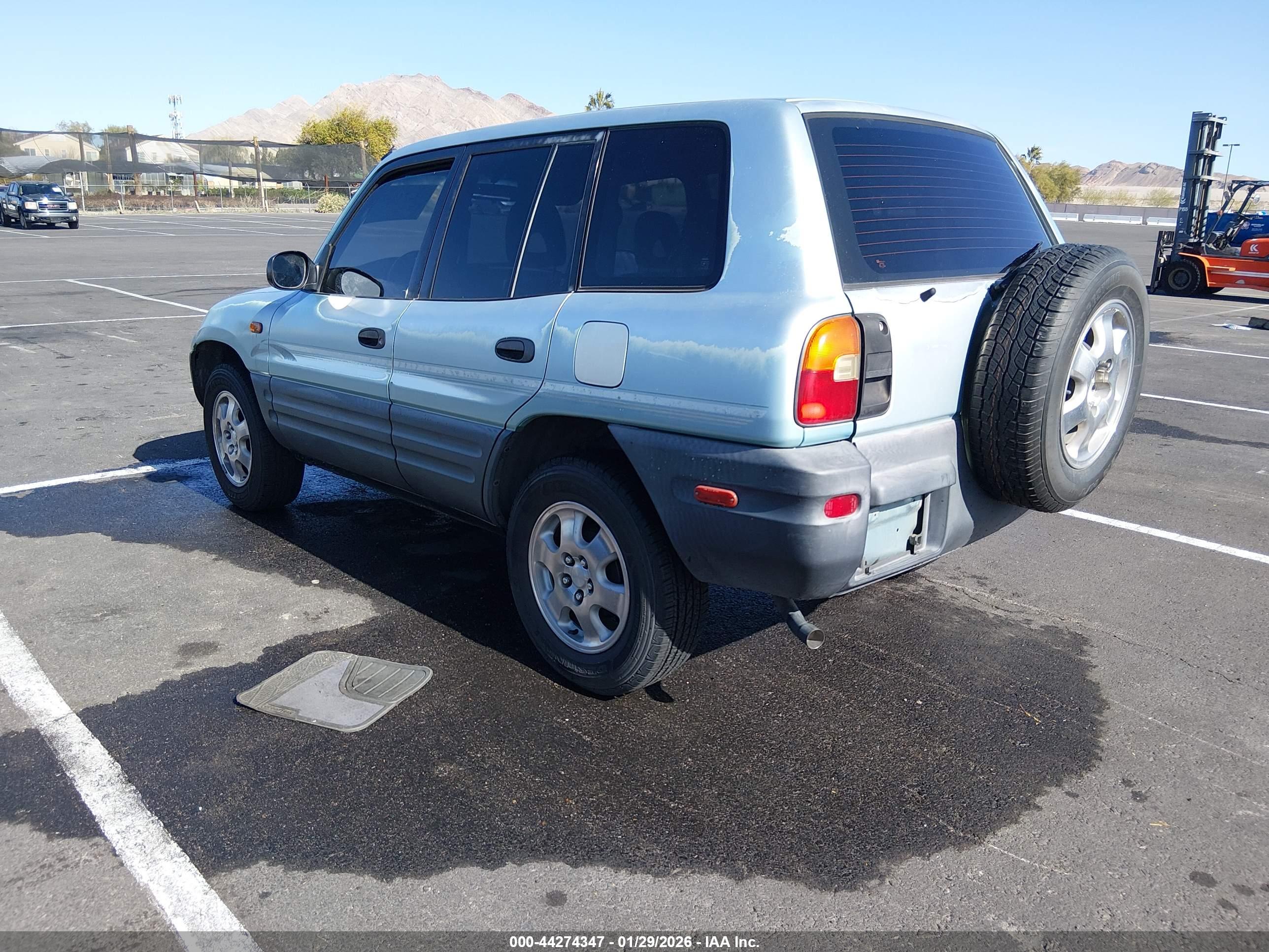 TOYOTA RAV4 image 3