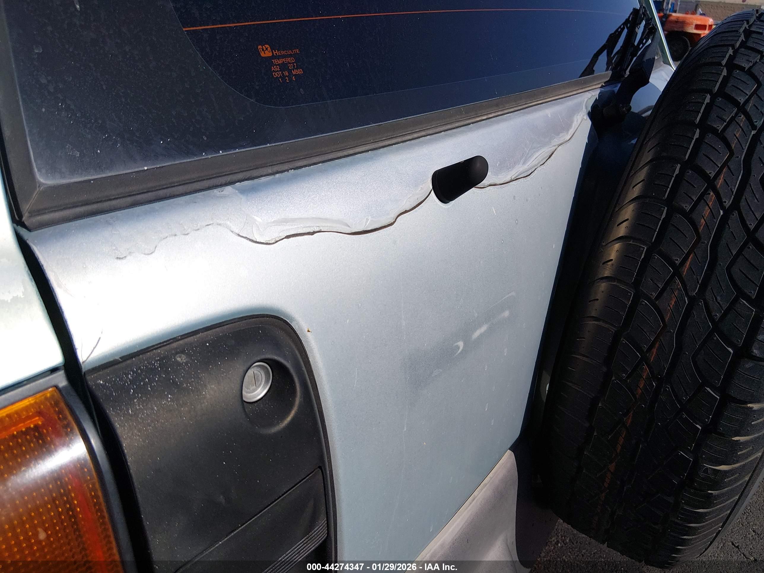 TOYOTA RAV4 image 6