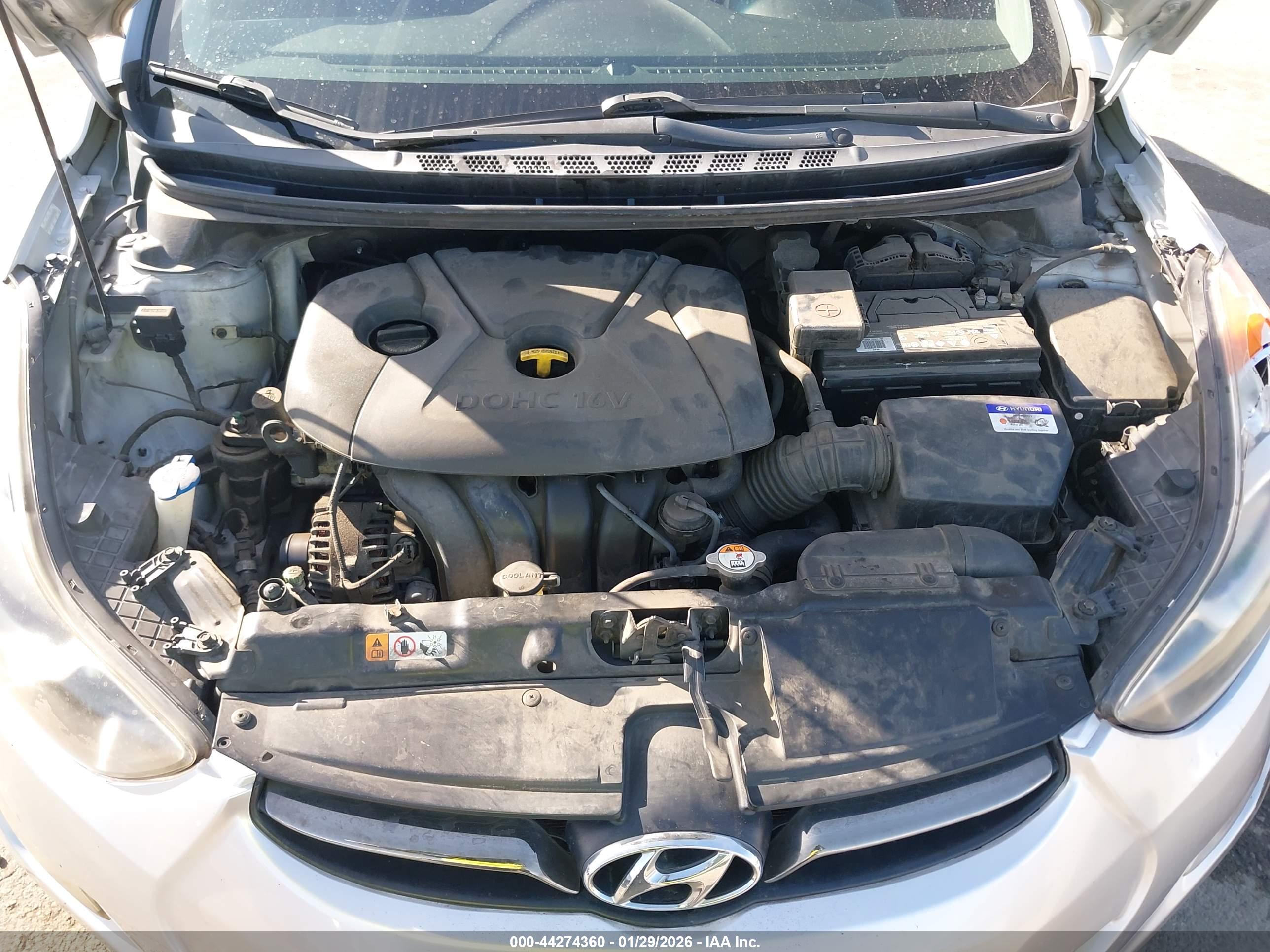 HYUNDAI ELANTRA image 10