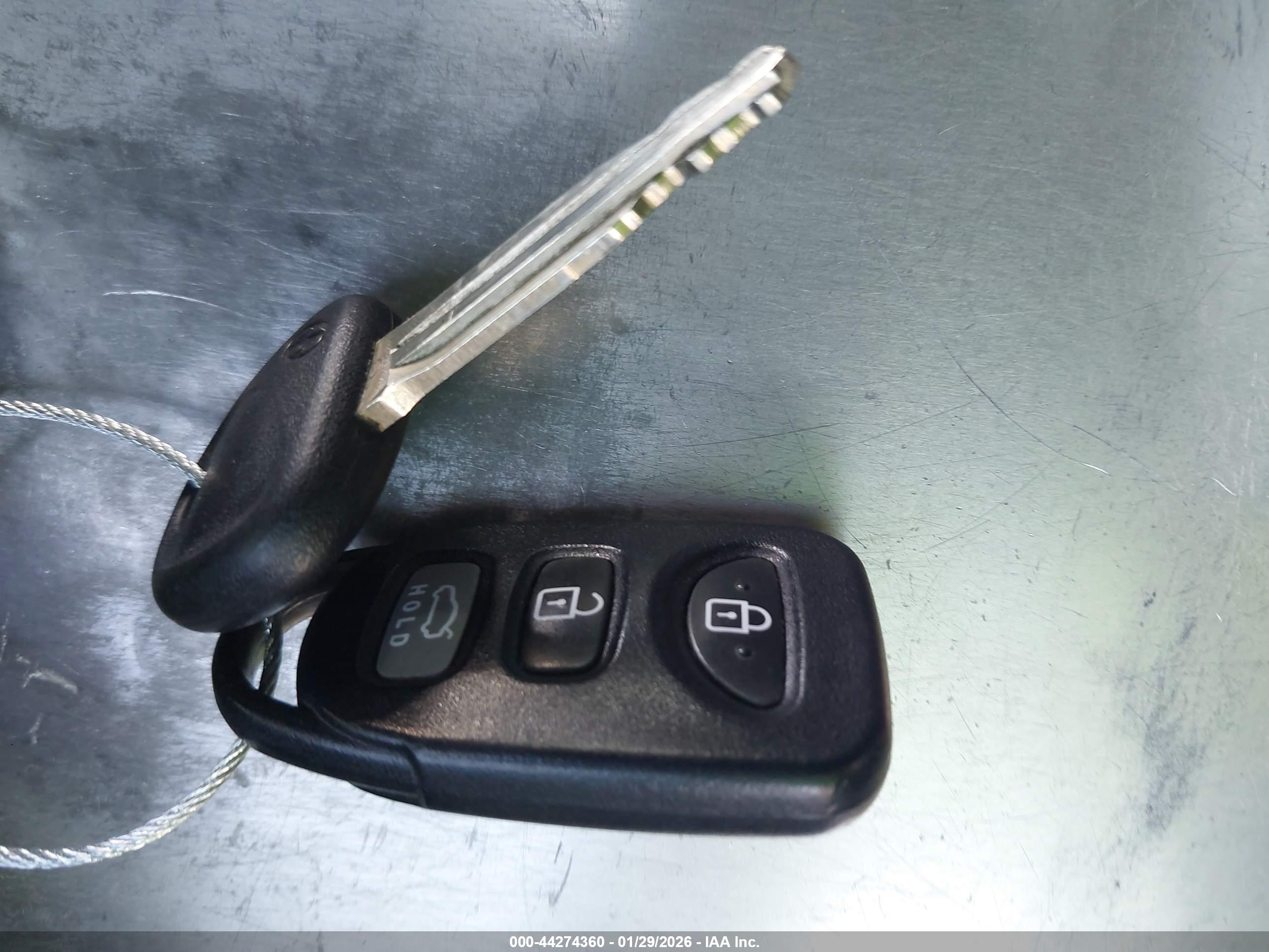 HYUNDAI ELANTRA image 11