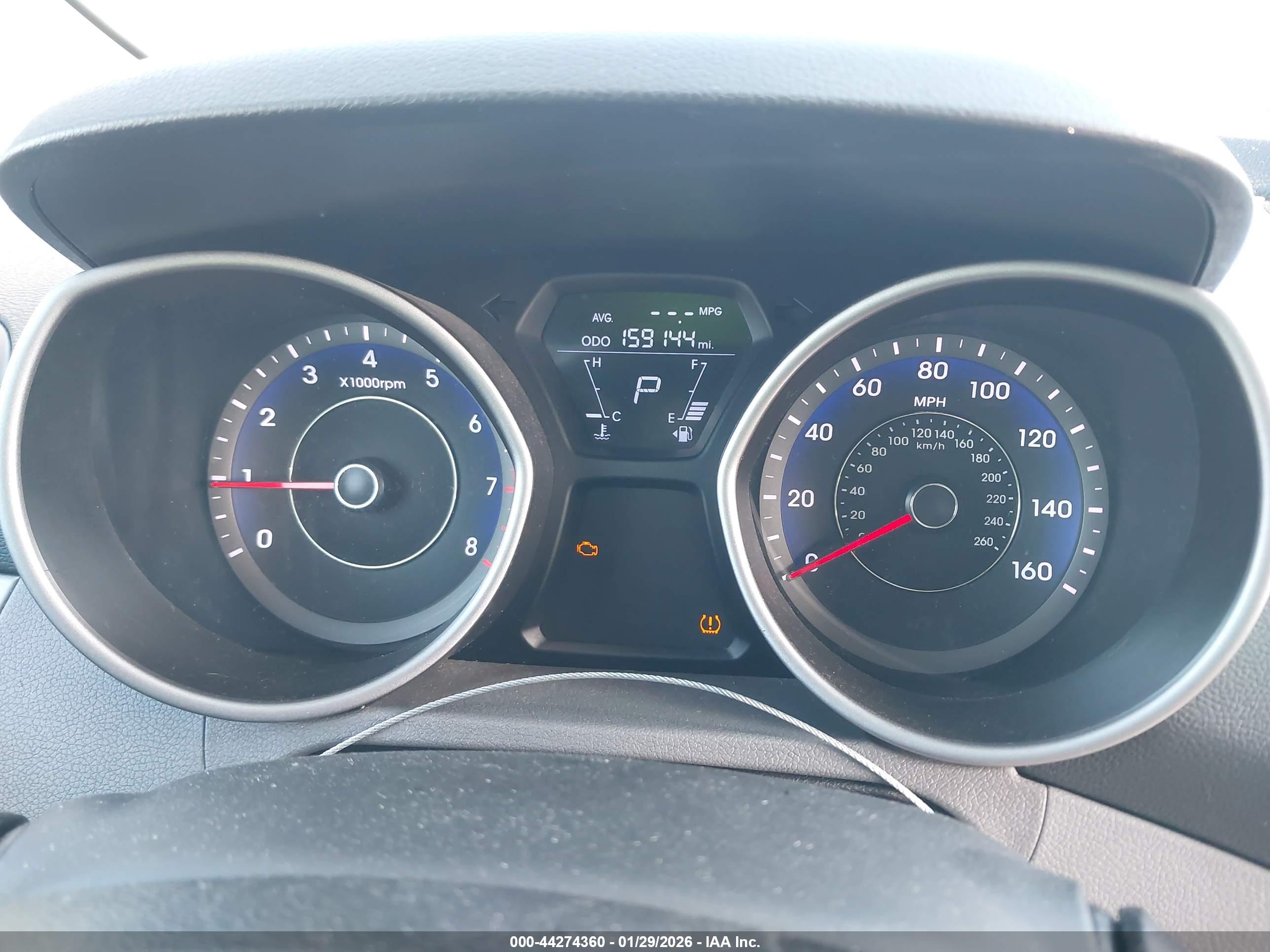 HYUNDAI ELANTRA image 7