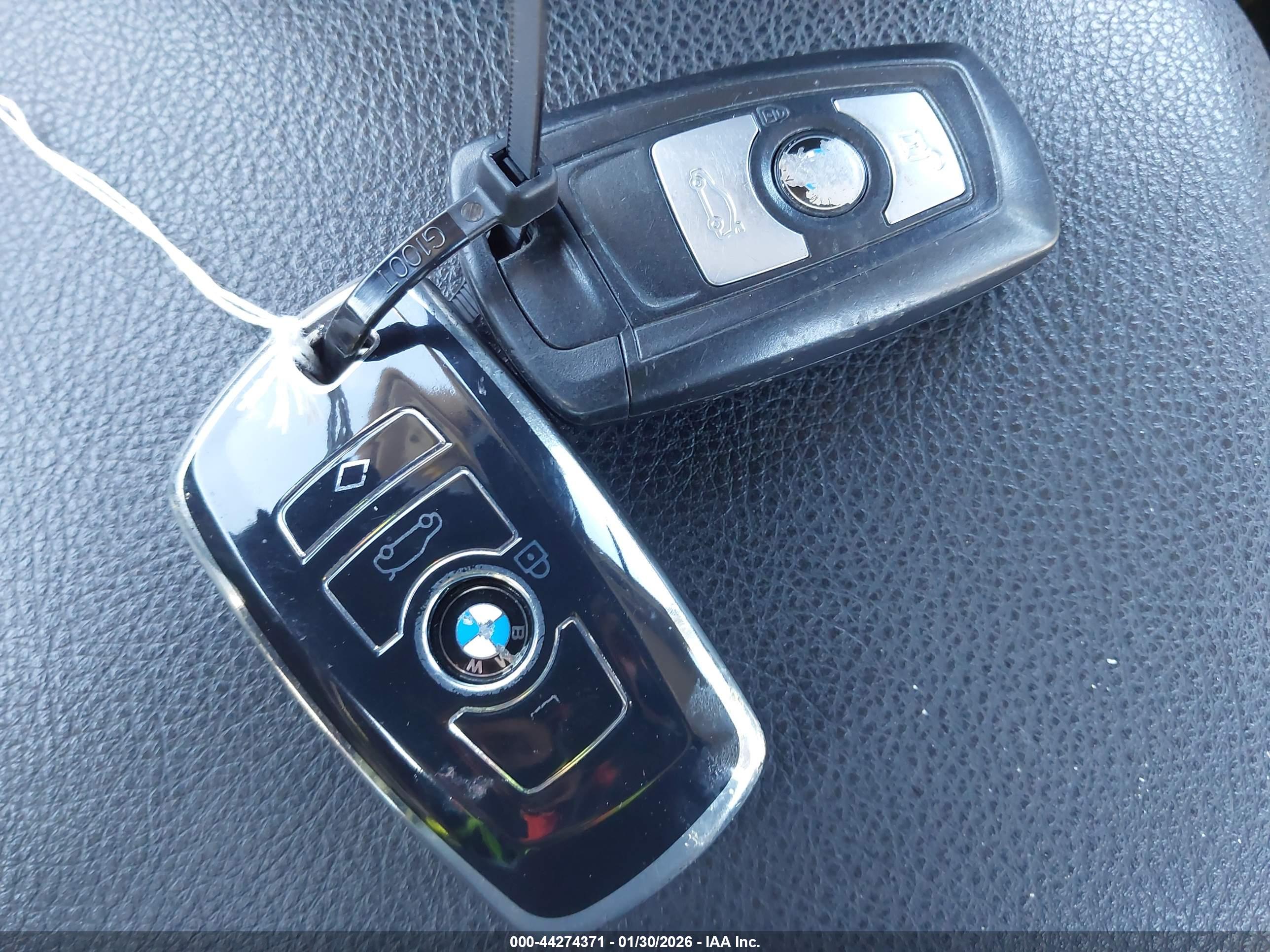BMW 328I image 11