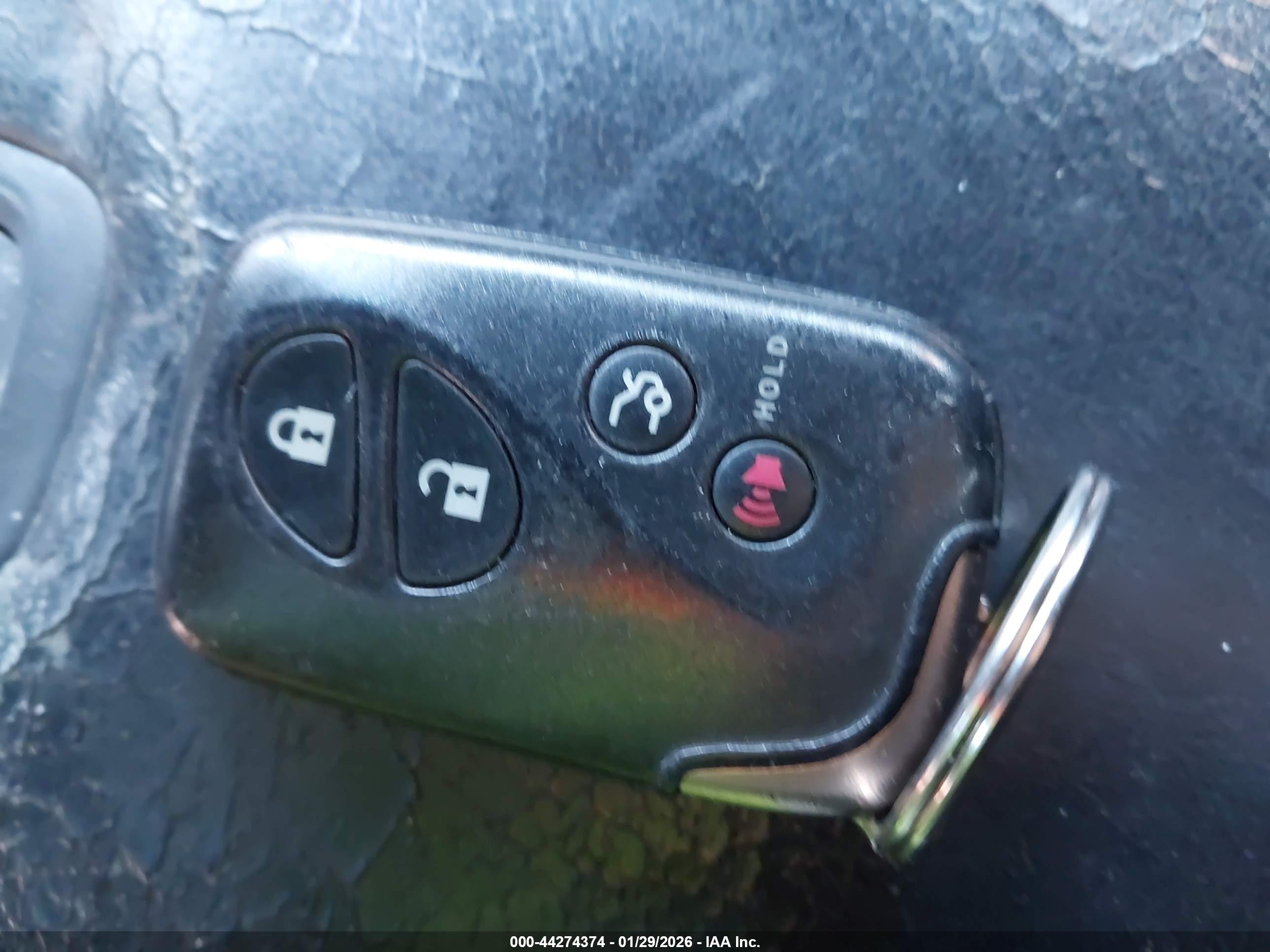 LEXUS ES image 11