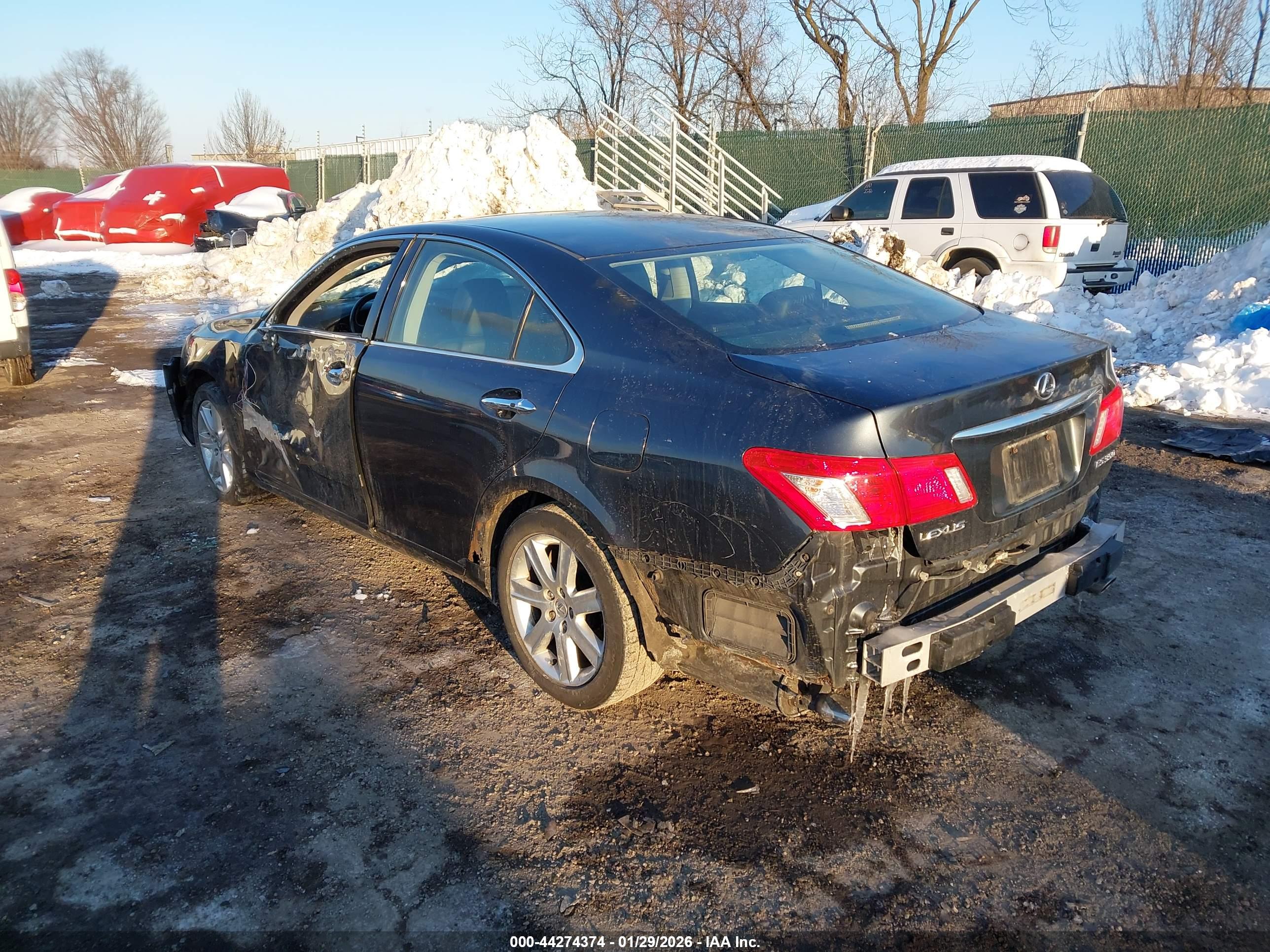 LEXUS ES image 3