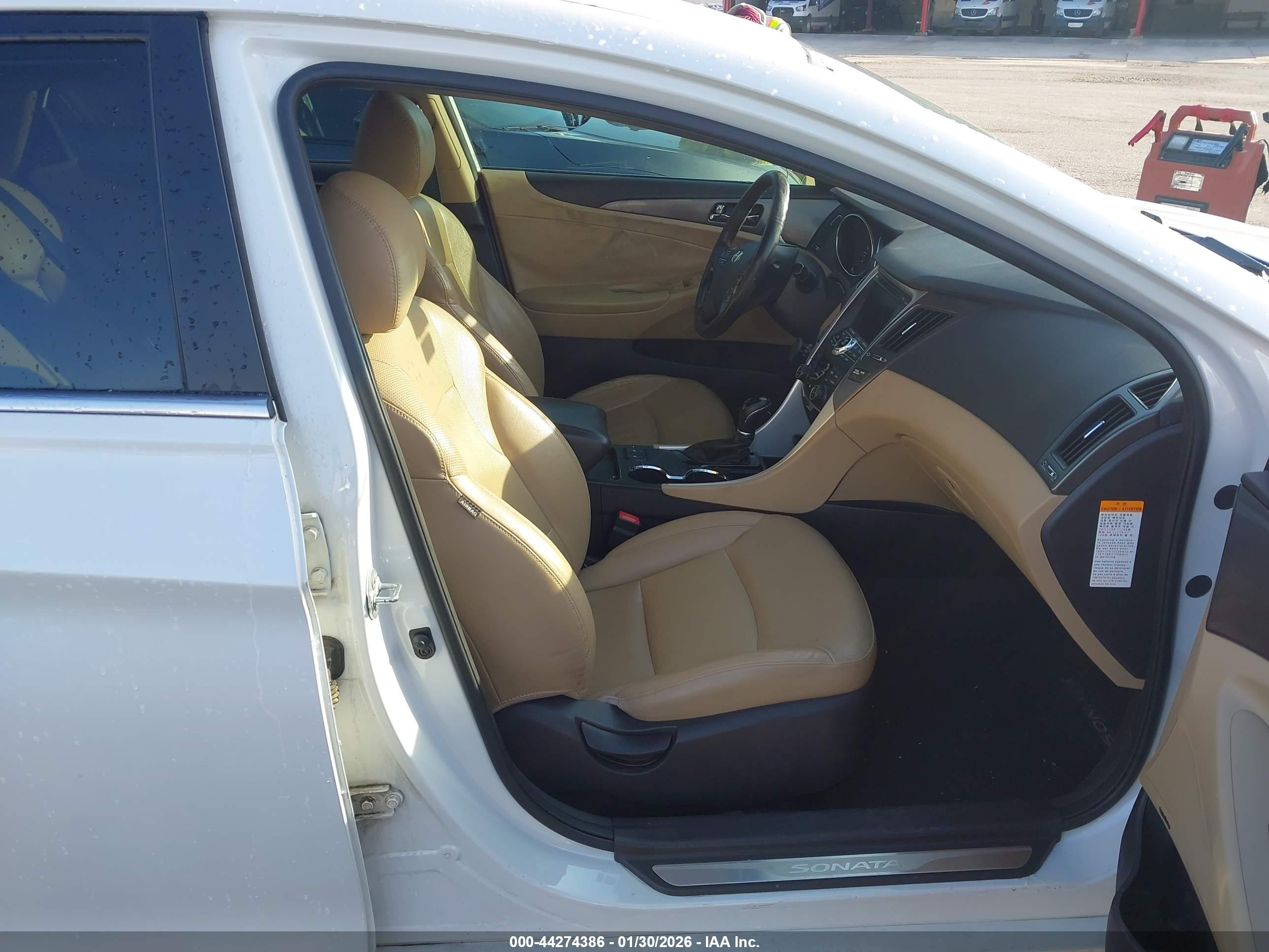 HYUNDAI SONATA image 5