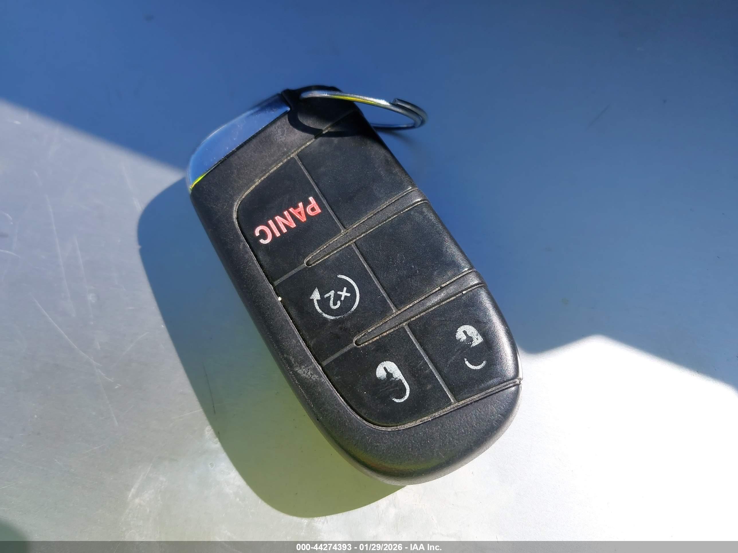 JEEP RENEGADE image 11